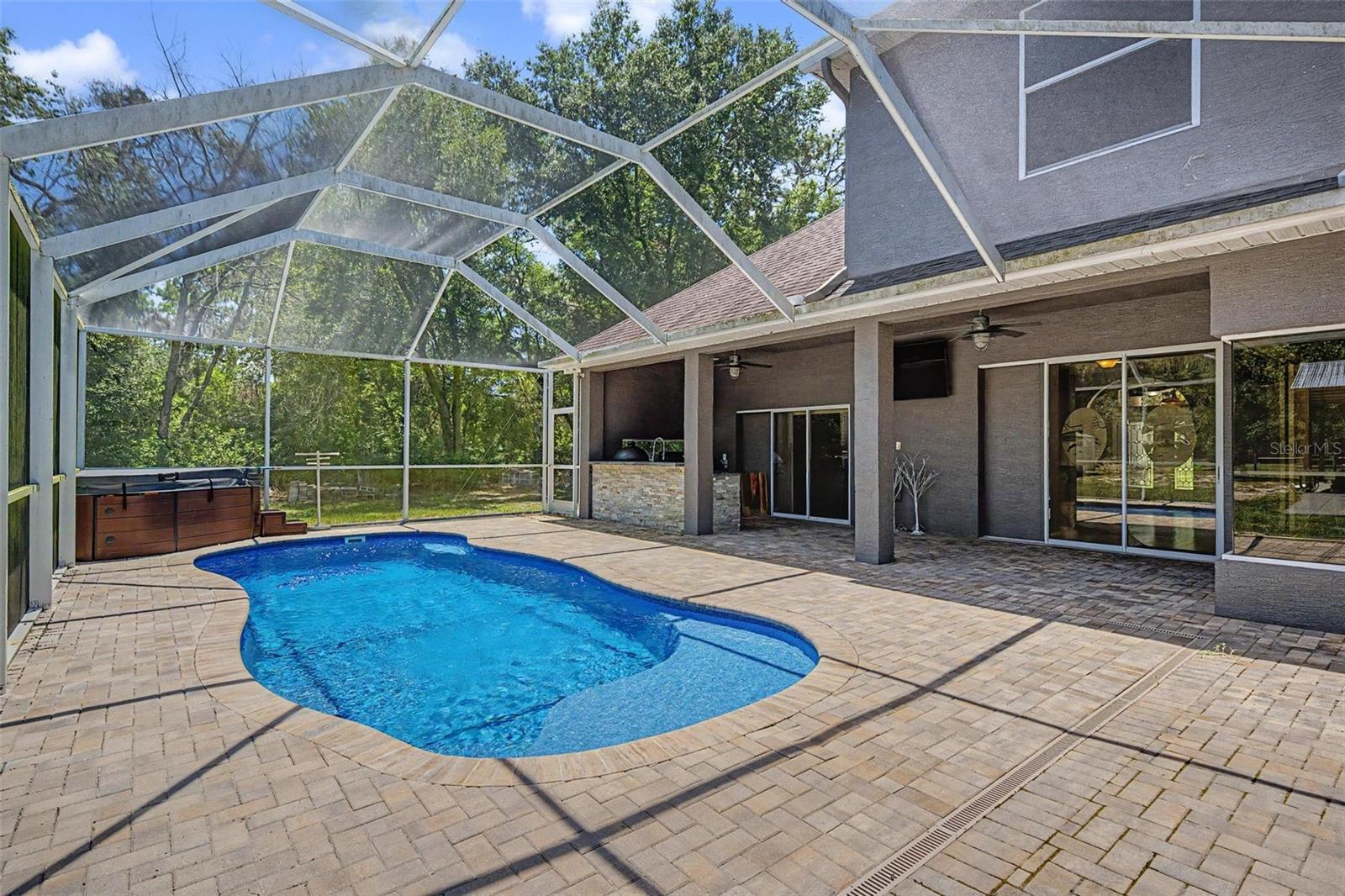 LAKEWOOD ACRES - Residential
