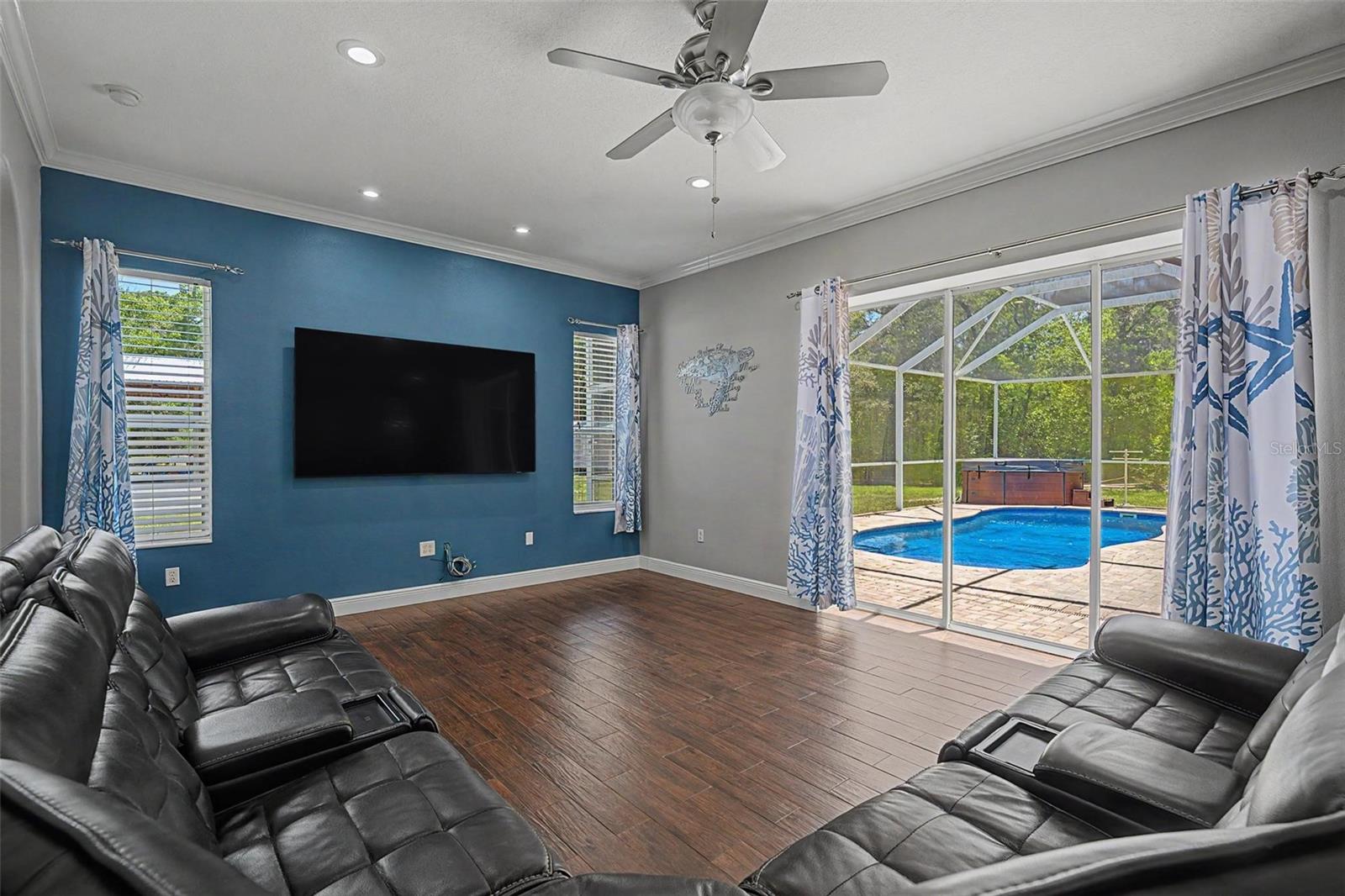 LAKEWOOD ACRES - Residential