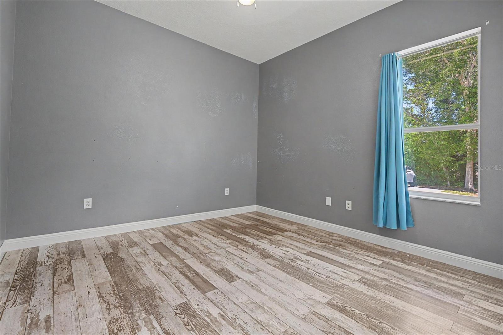LAKEWOOD ACRES - Residential