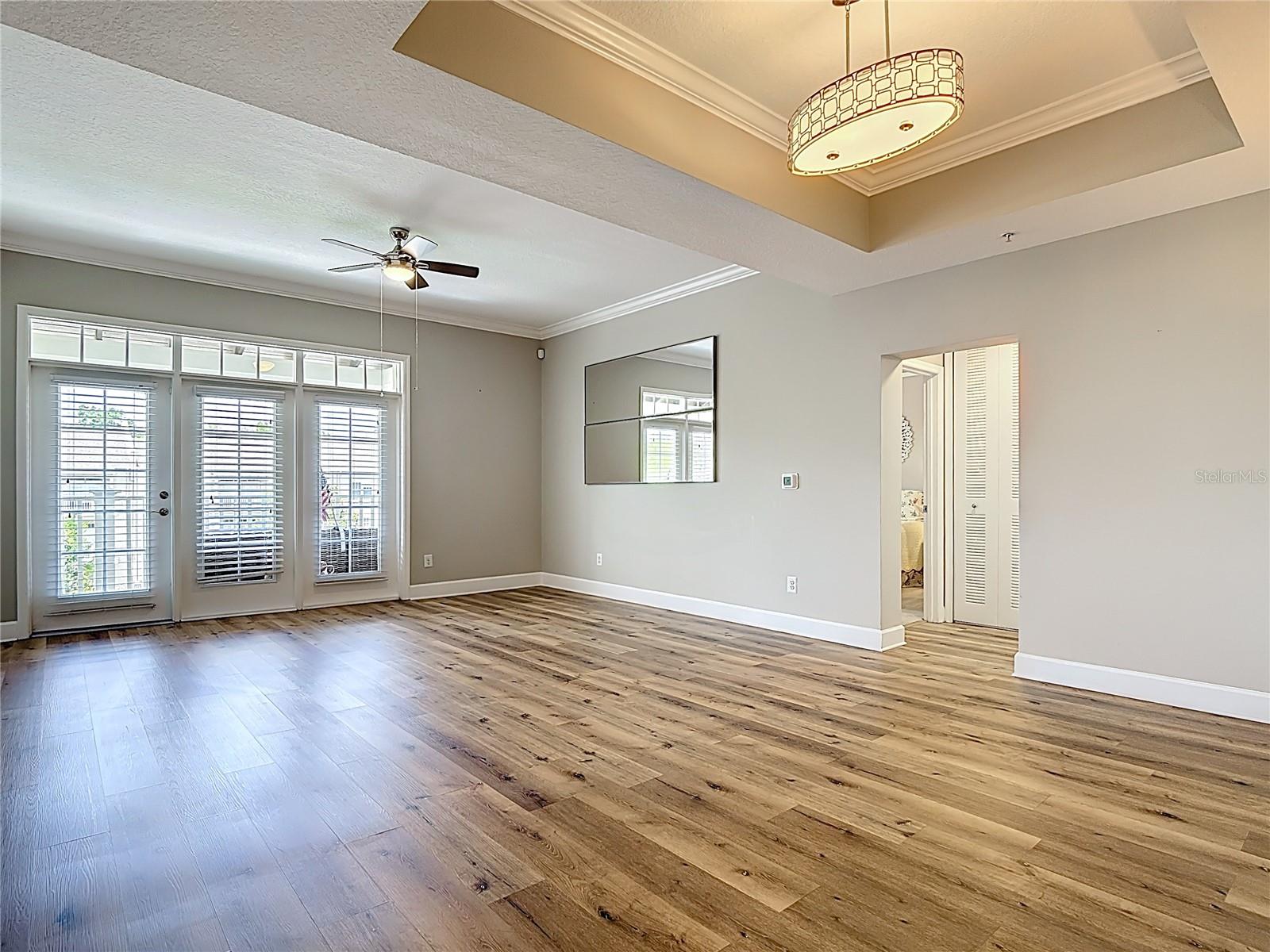 ARTISAN CLUB CONDO PH 2 - Residential