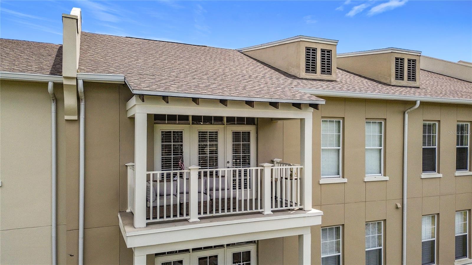 ARTISAN CLUB CONDO PH 2 - Residential