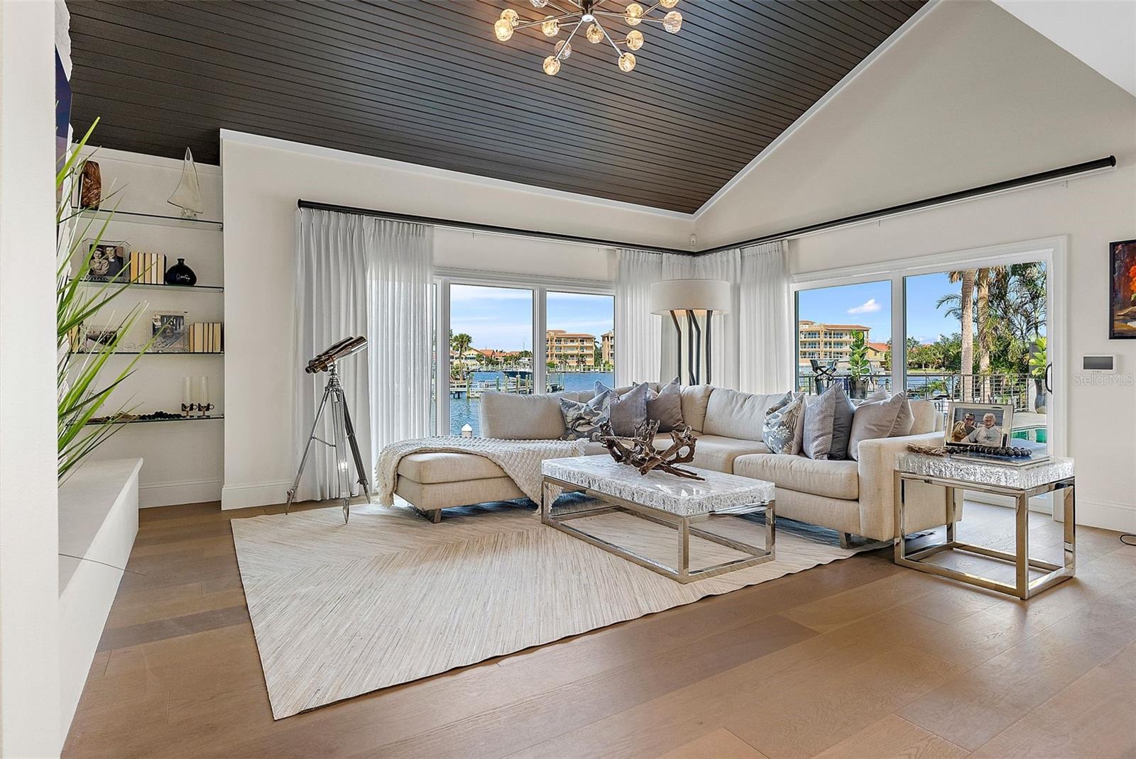 BAYWAY ISLES - Residential
