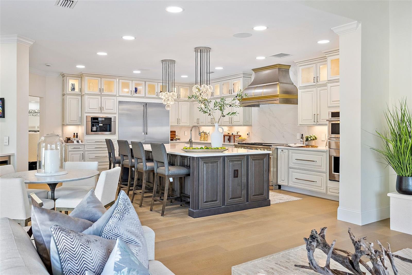 BAYWAY ISLES - Residential