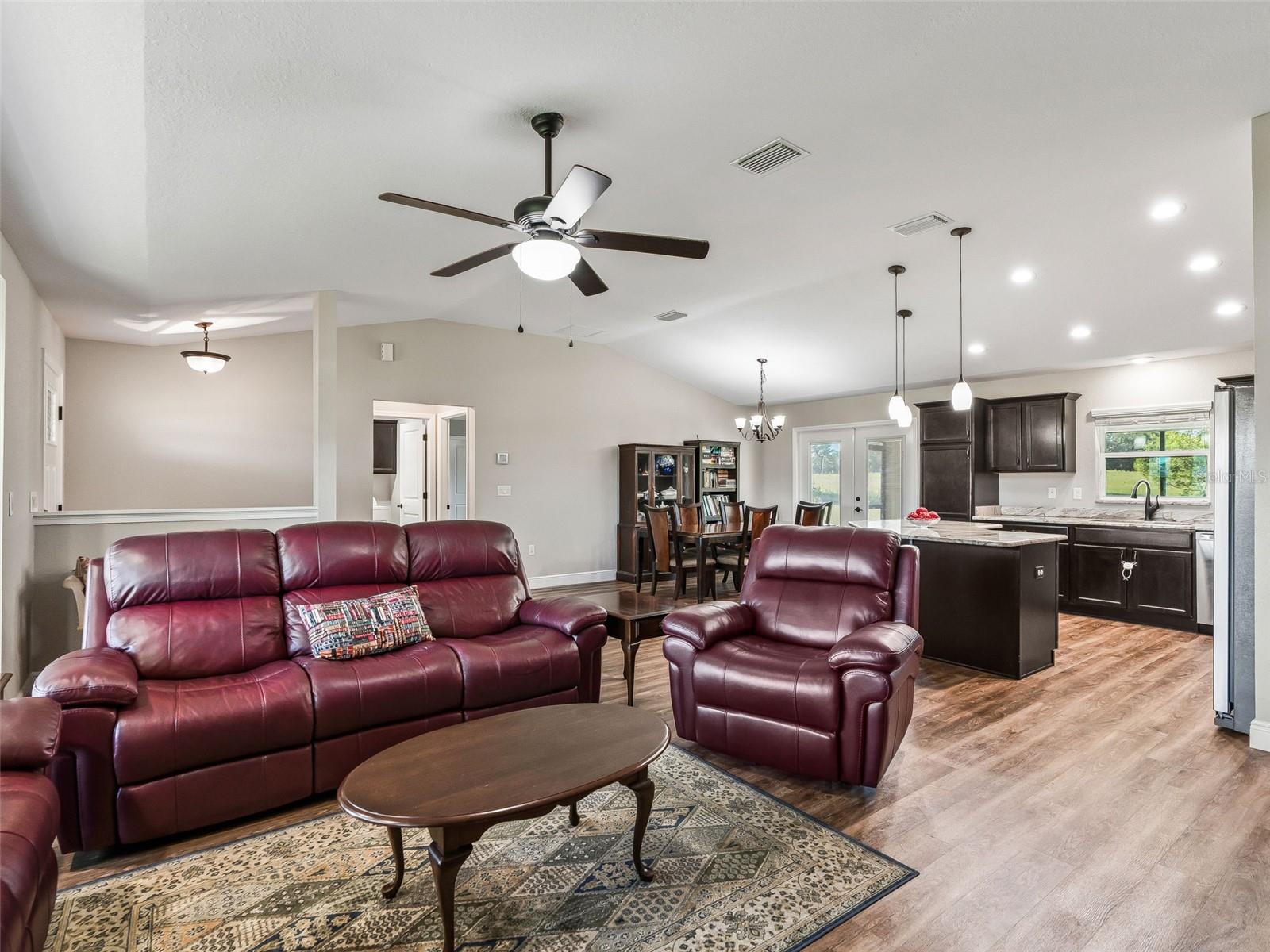 GREEN MEADOWS THIRD ADD - Residential