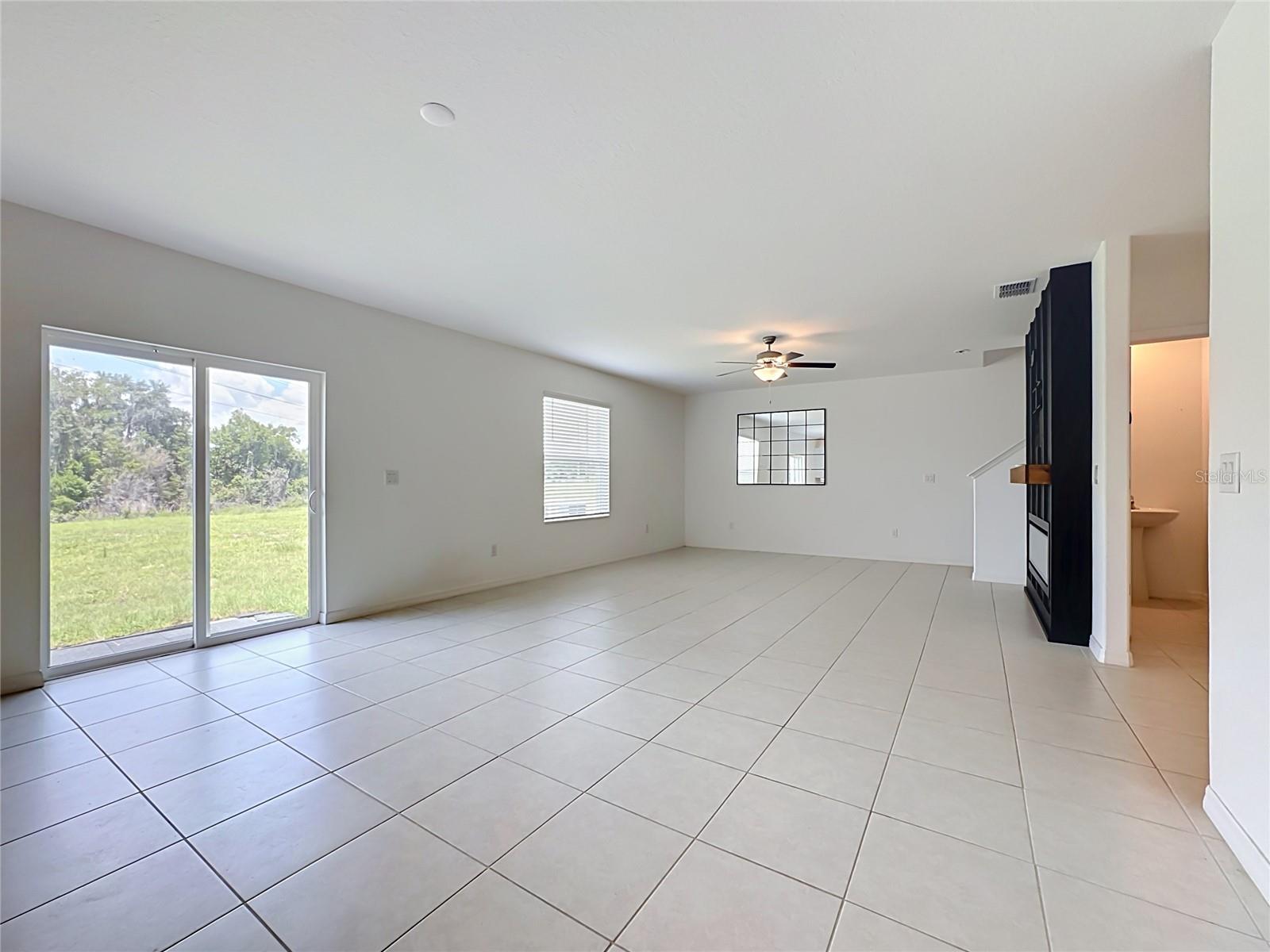 WIND MEADOWS SOUTH - Residential