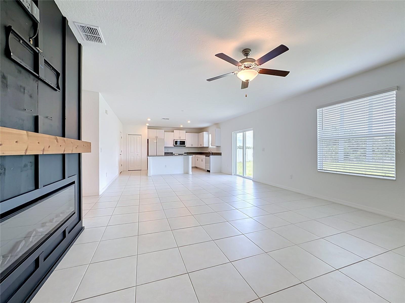 WIND MEADOWS SOUTH - Residential