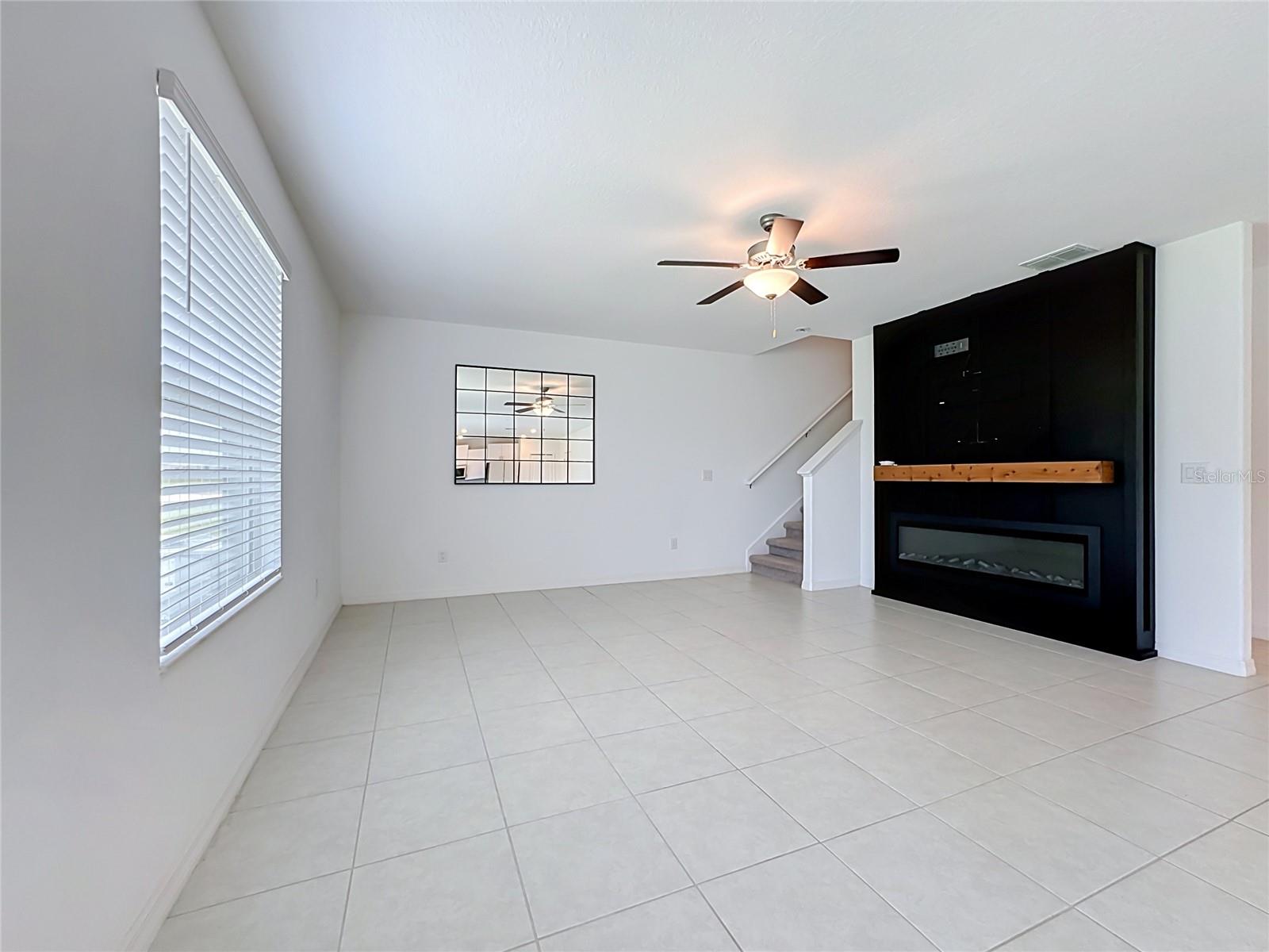 WIND MEADOWS SOUTH - Residential
