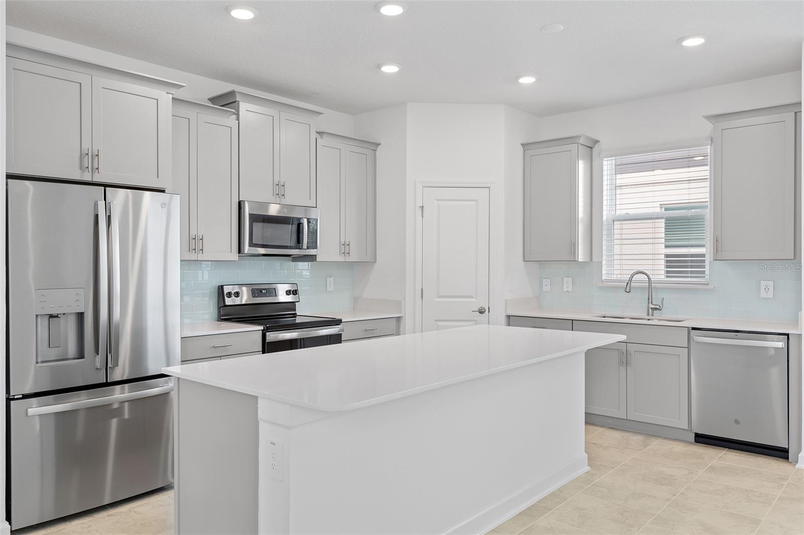 BRIDGEWALK - Residential Lease