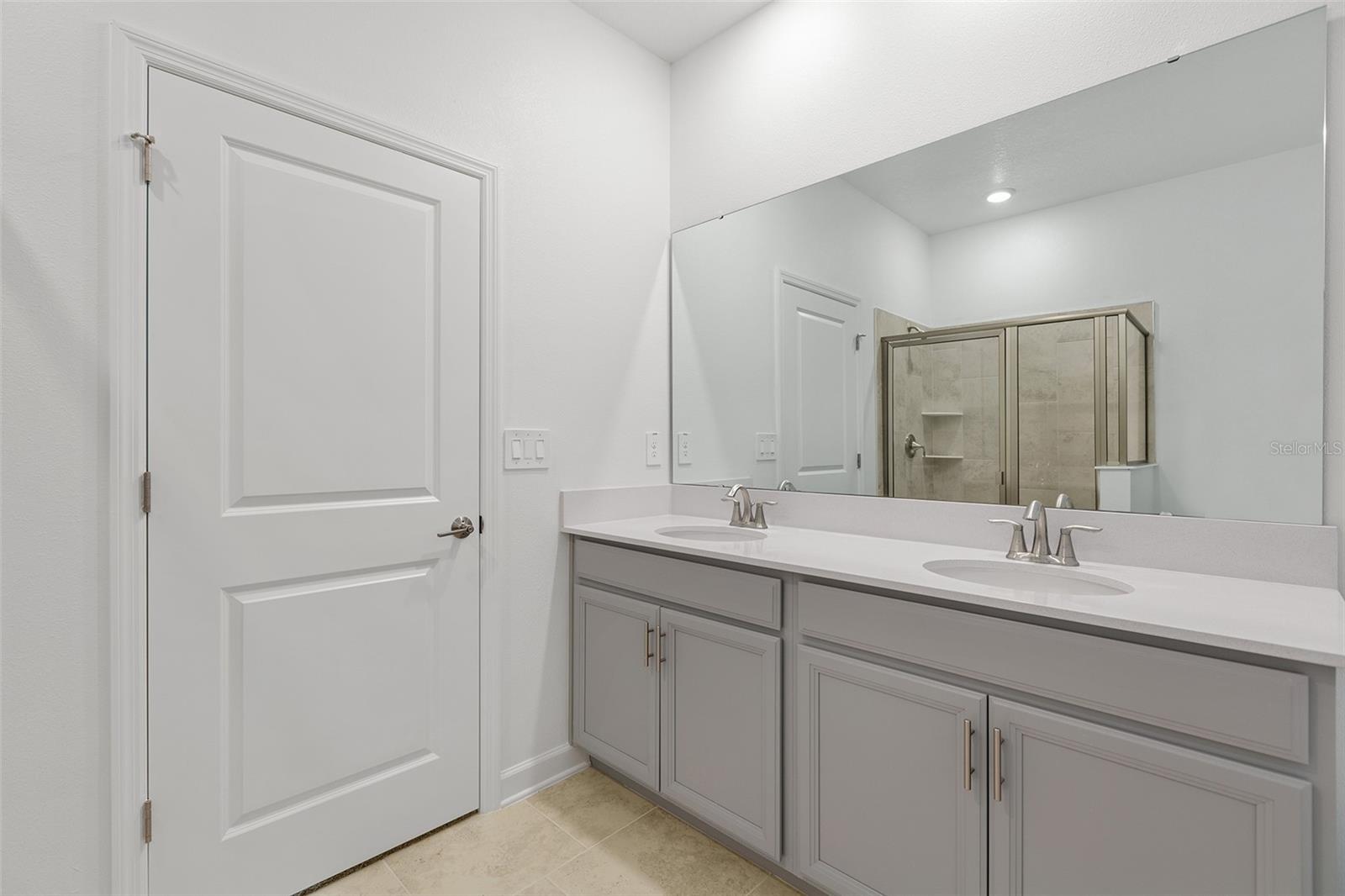 BRIDGEWALK - Residential Lease