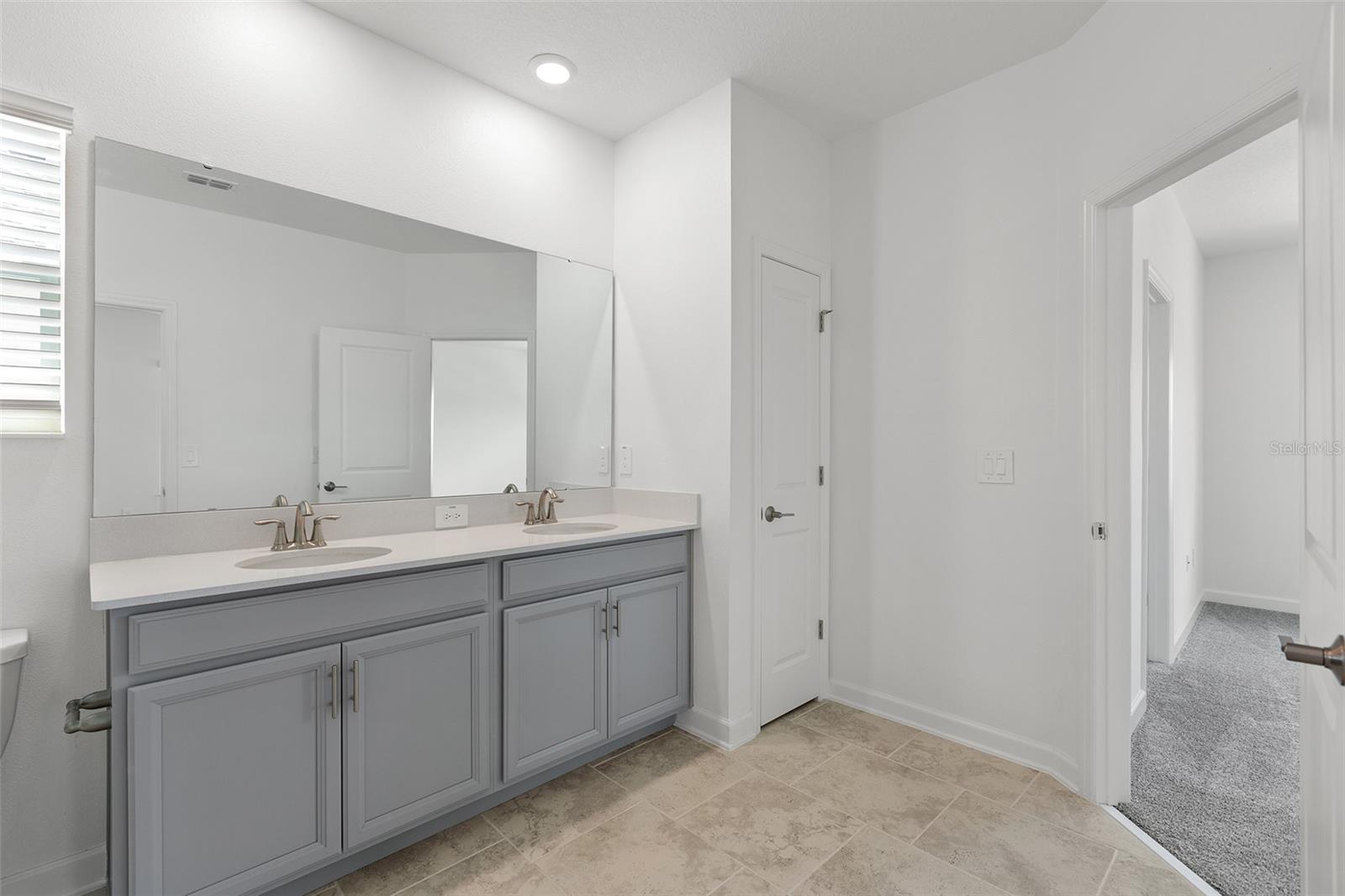BRIDGEWALK - Residential Lease
