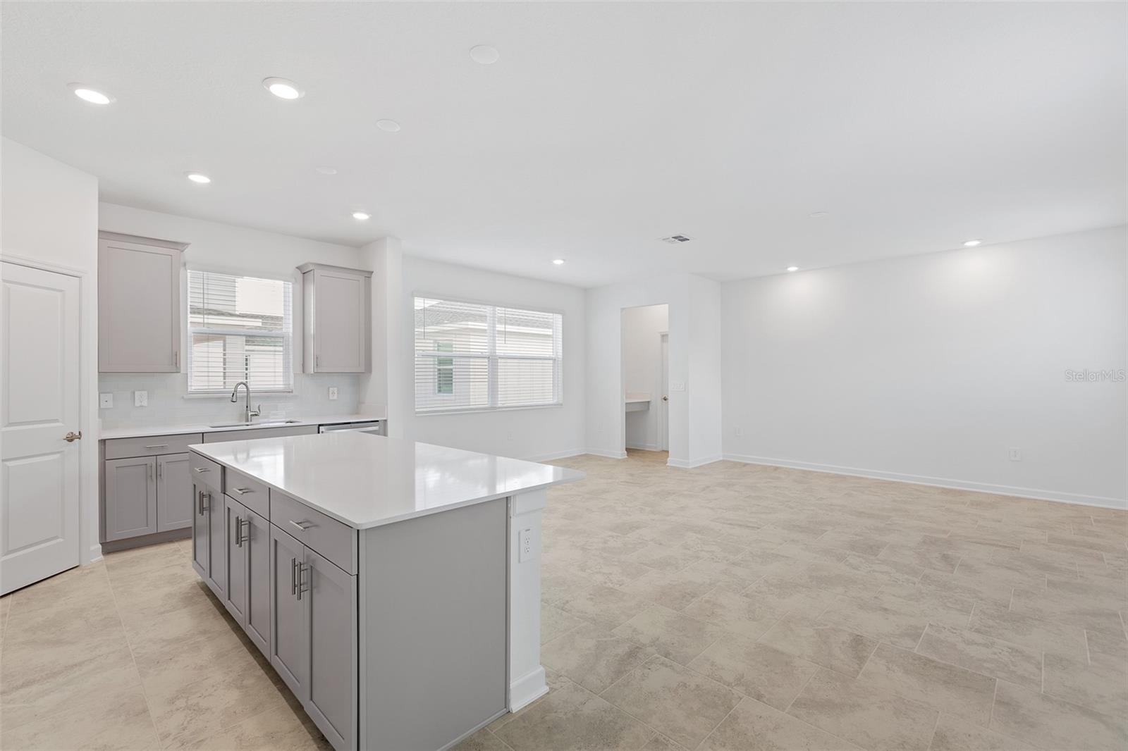 BRIDGEWALK - Residential Lease