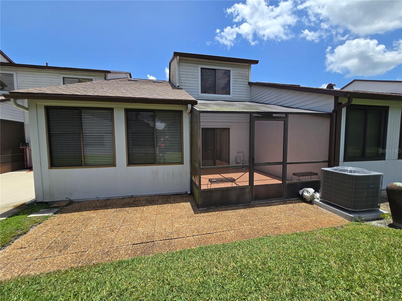 HIDDEN PINES PH 01 - Residential