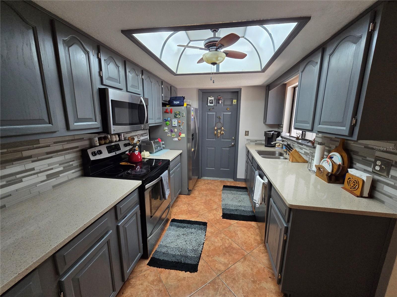 HIDDEN PINES PH 01 - Residential