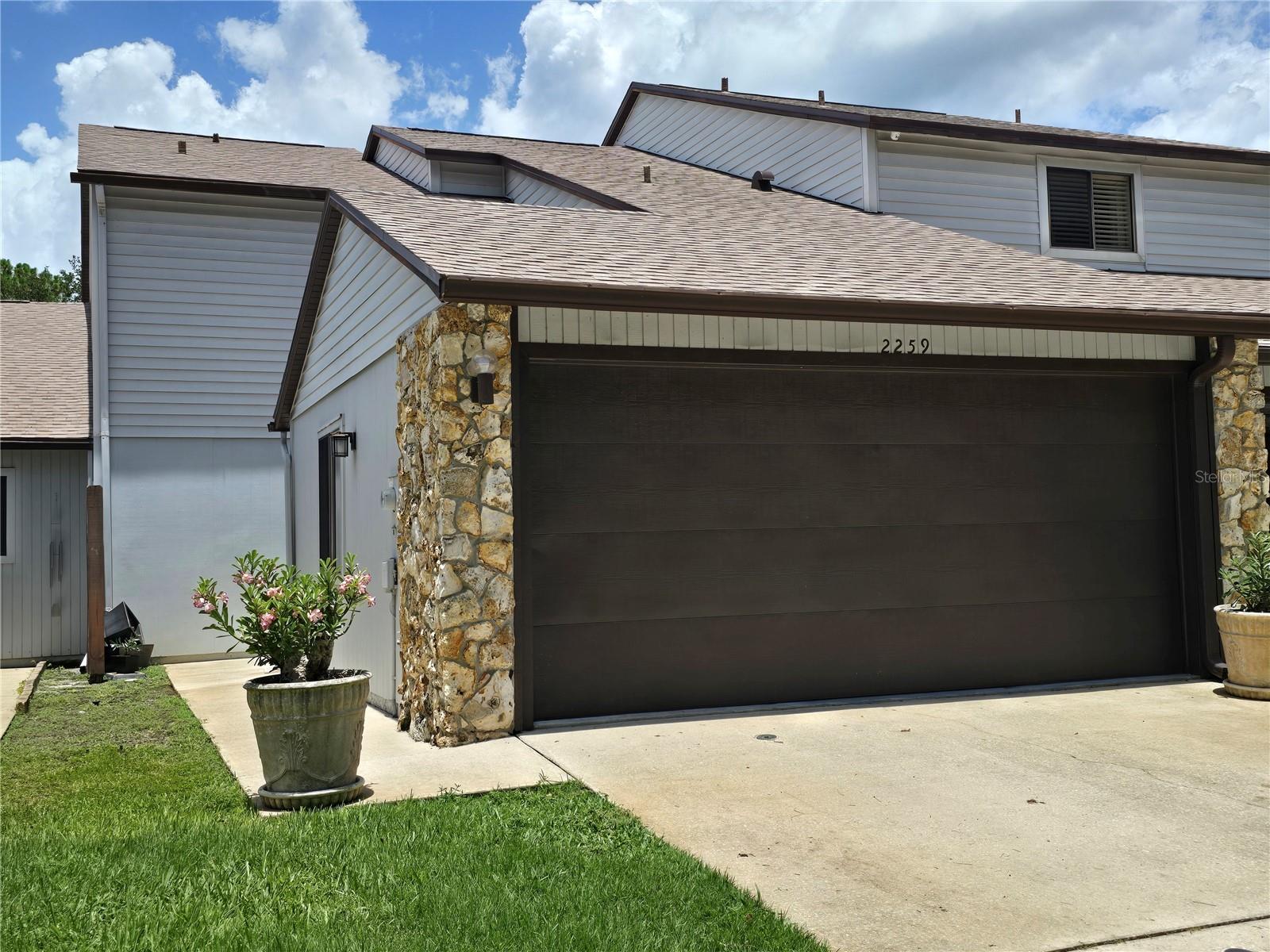 HIDDEN PINES PH 01 - Residential