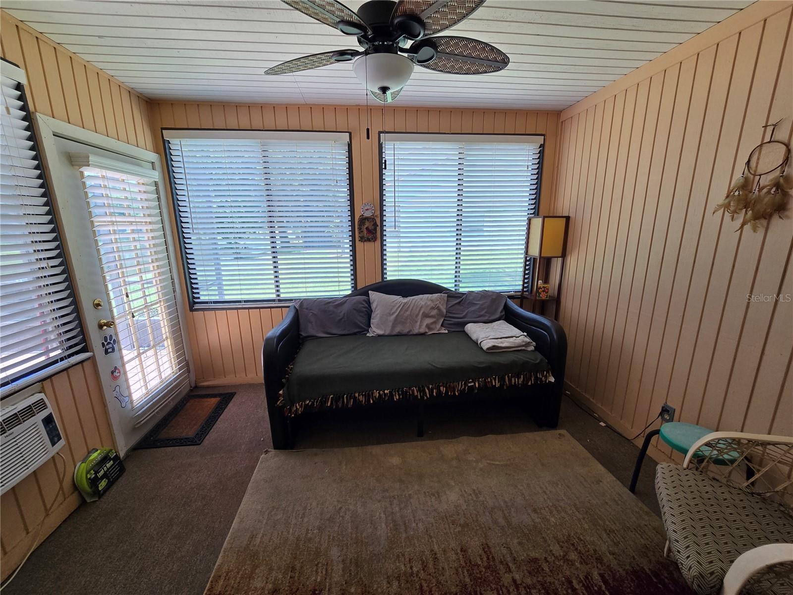 HIDDEN PINES PH 01 - Residential