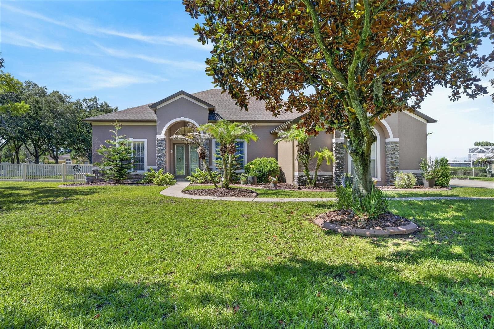 HICKORY WOODS - Residential