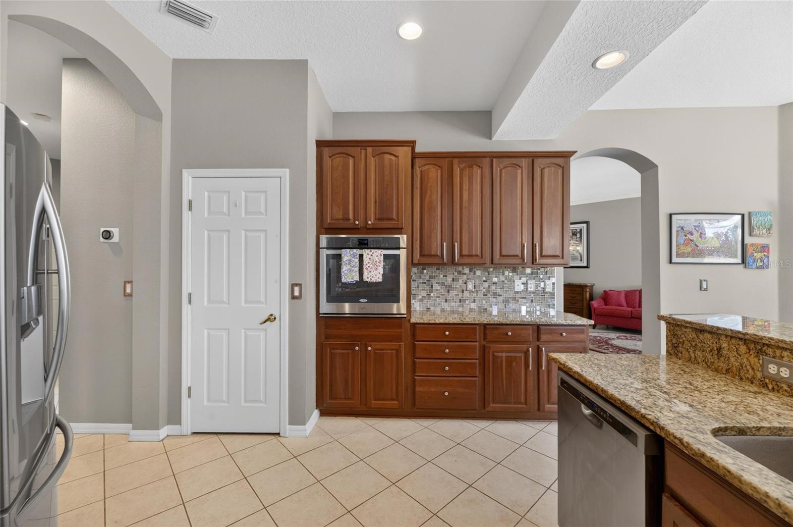 HICKORY WOODS - Residential