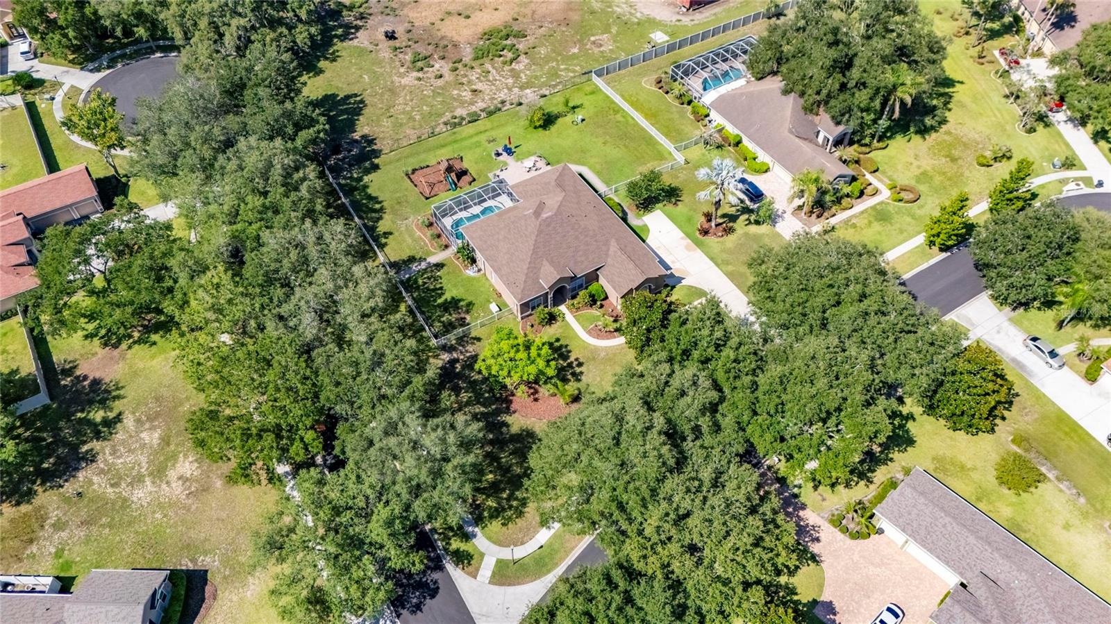 HICKORY WOODS - Residential