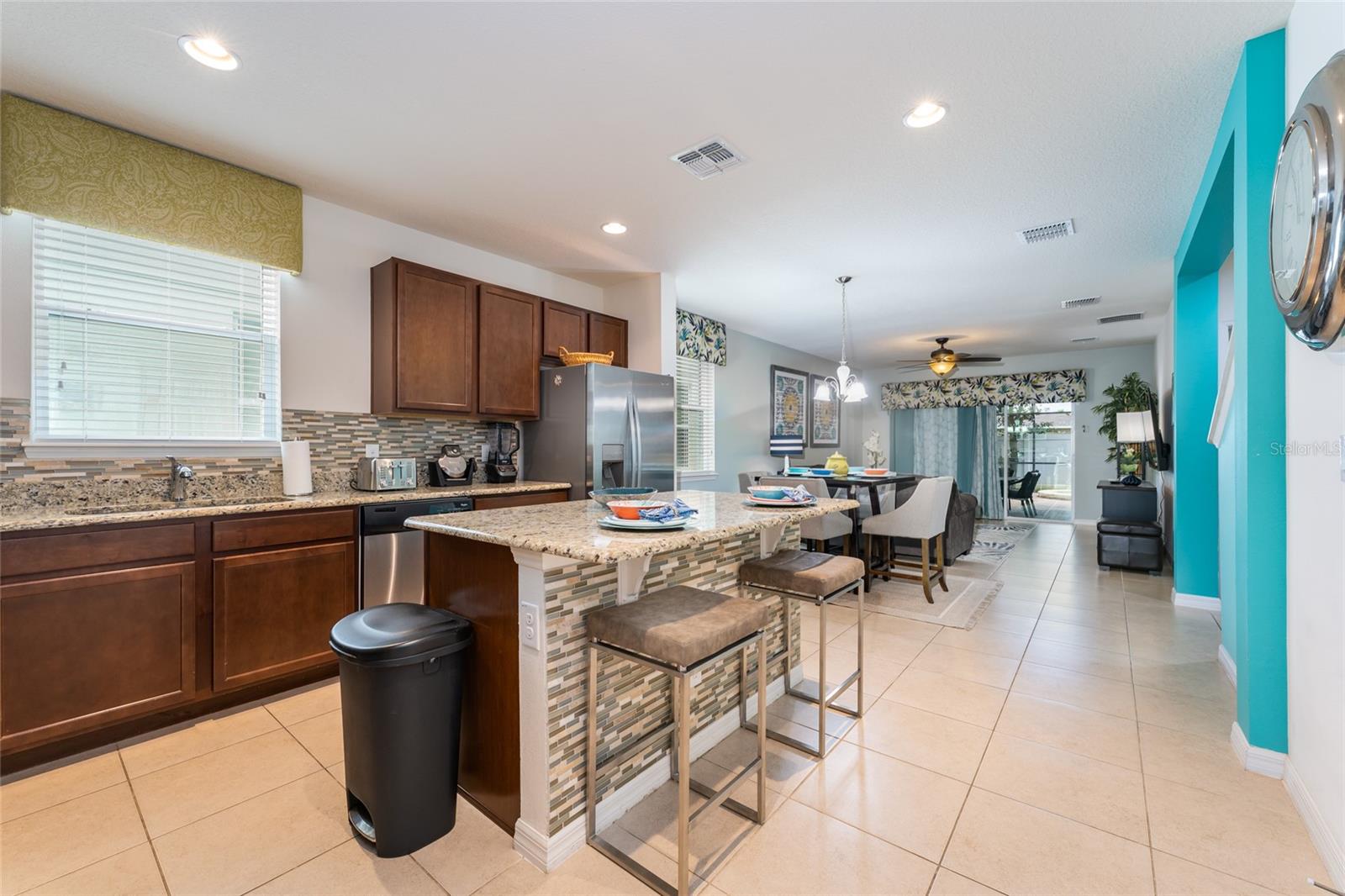 DALES/WEST HAVEN - Residential