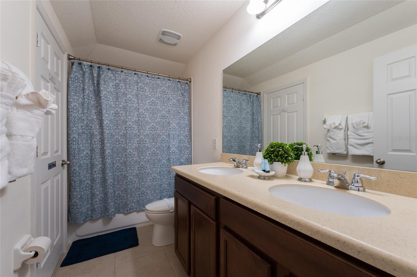 DALES/WEST HAVEN - Residential