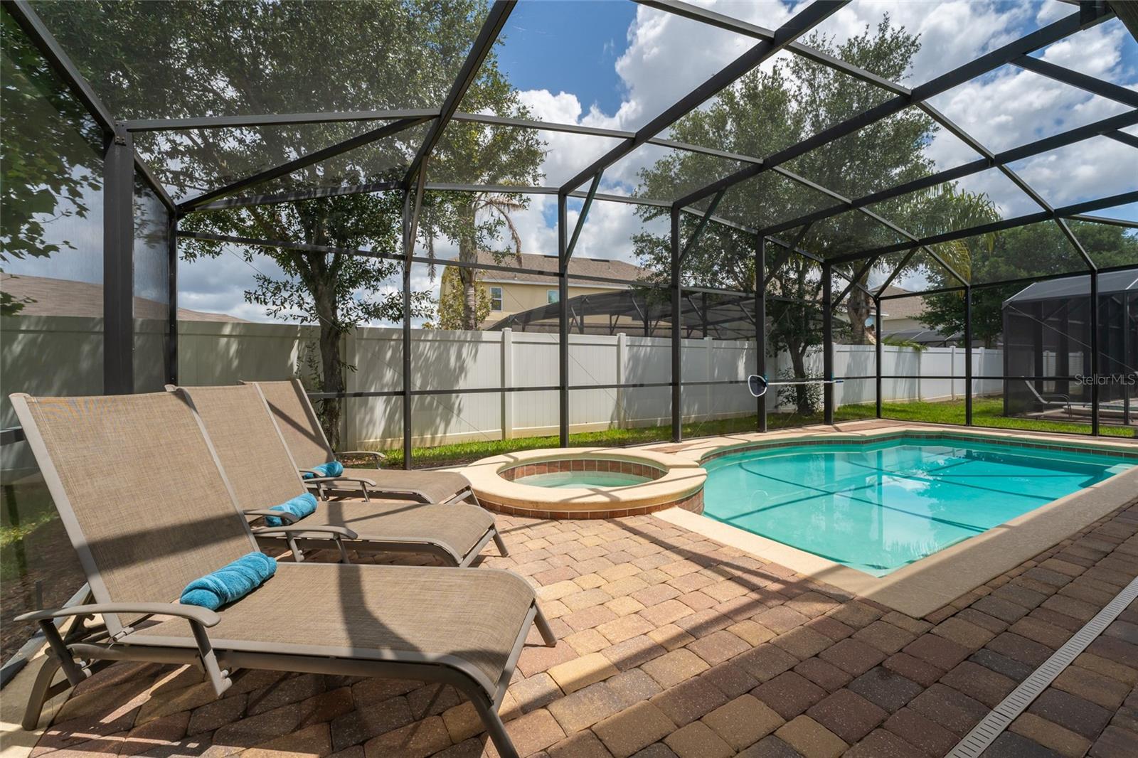 DALES/WEST HAVEN - Residential