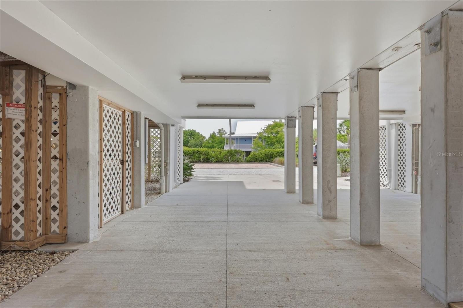 CORAL CREEK ANGLERS CLUB - Residential