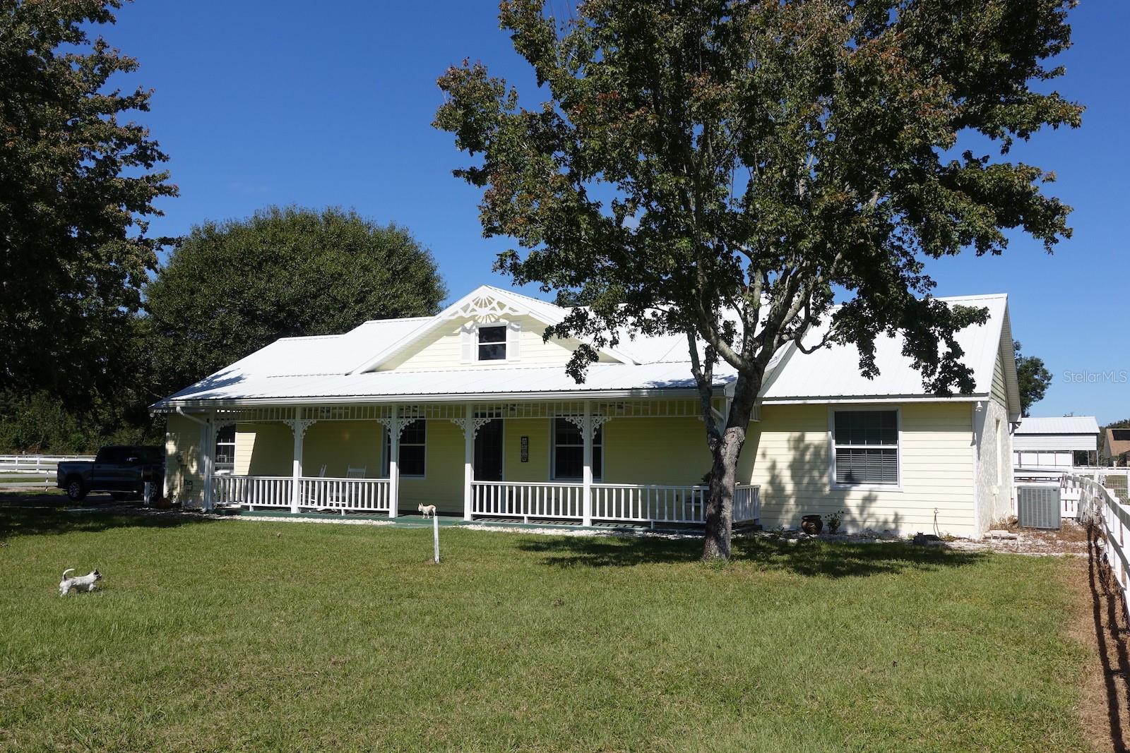 SUMMERFIELD - Farm