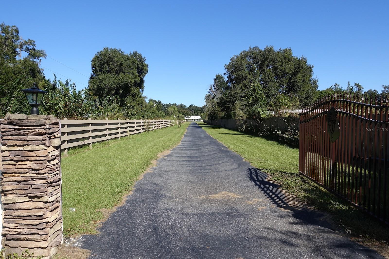 SUMMERFIELD - Farm