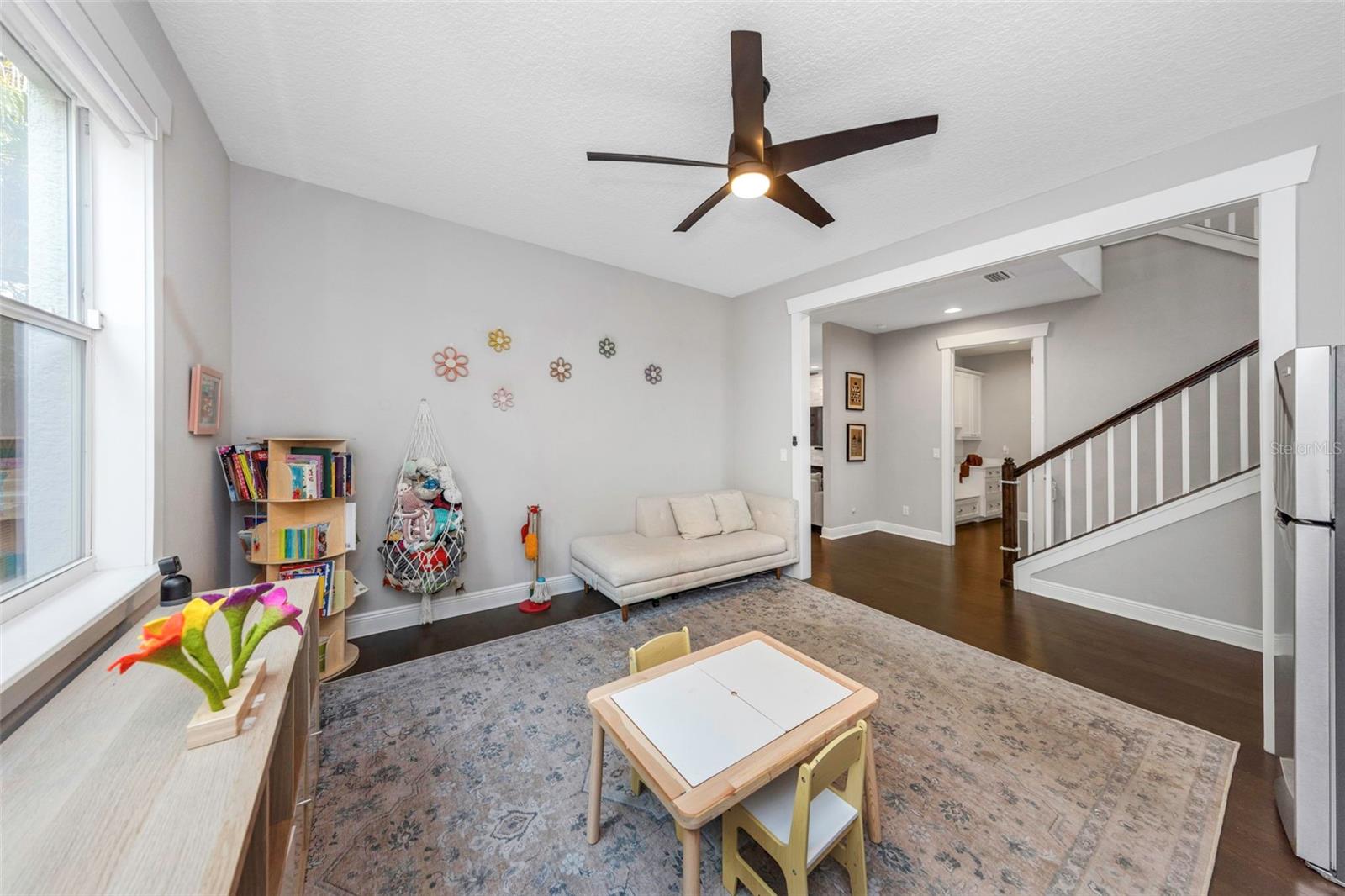 MARYLAND MANOR 2ND UNIT - Residential