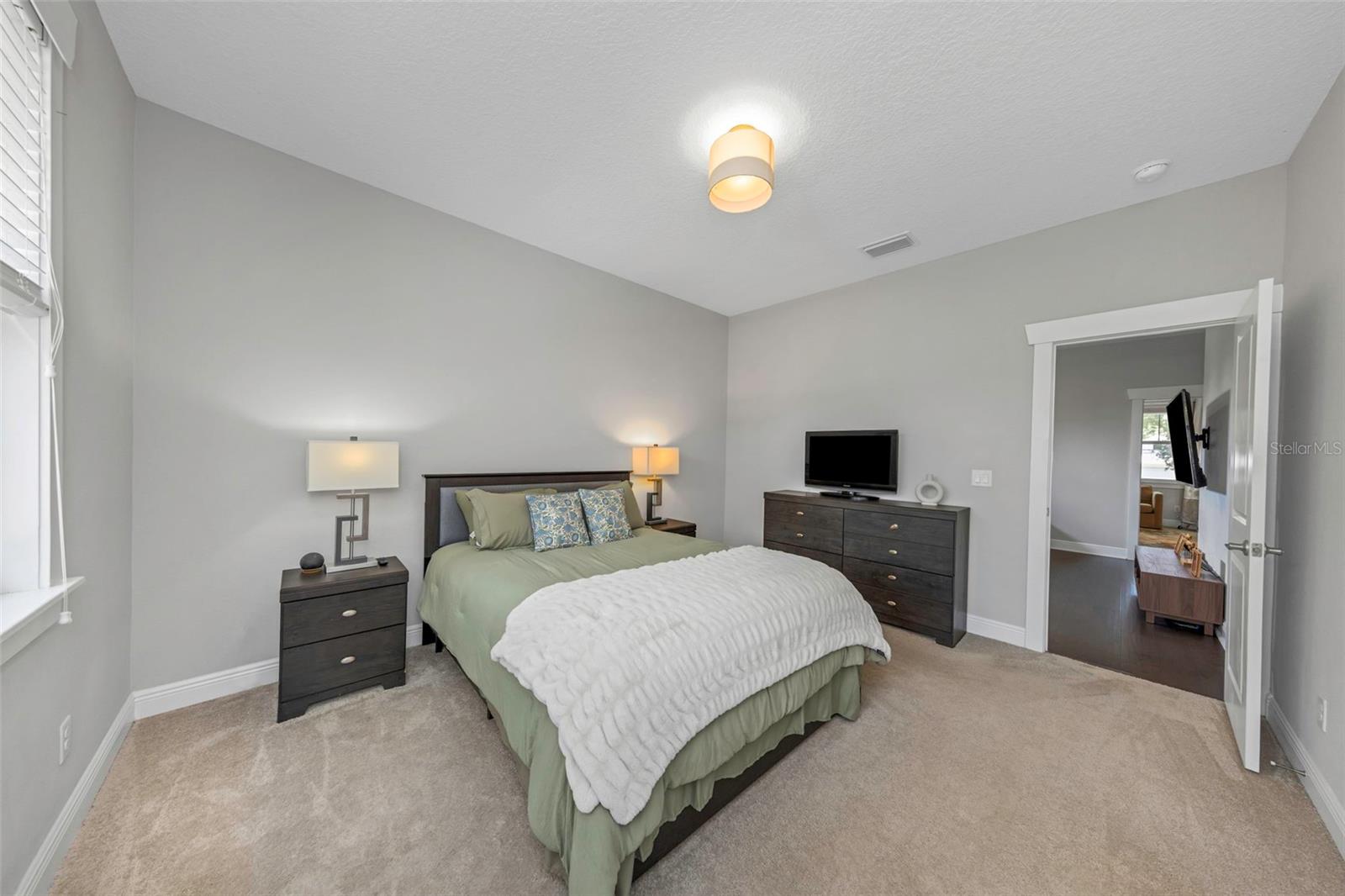 MARYLAND MANOR 2ND UNIT - Residential