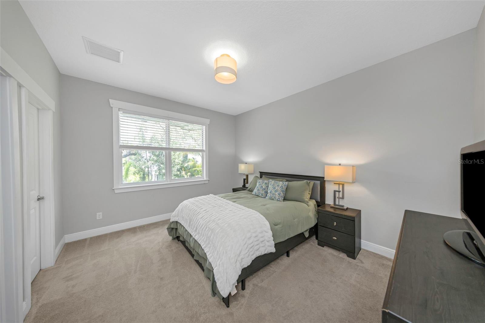 MARYLAND MANOR 2ND UNIT - Residential