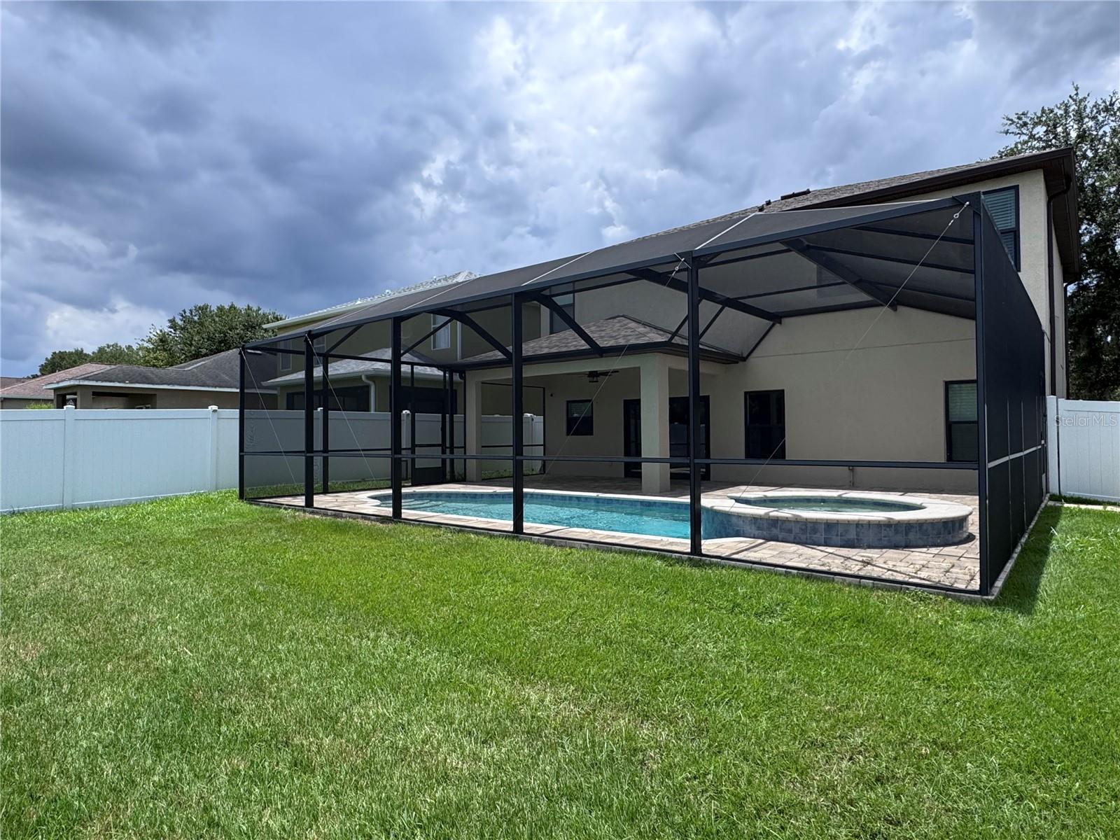 DIAMOND HILL PH 1A UNIT 1 - Residential Lease