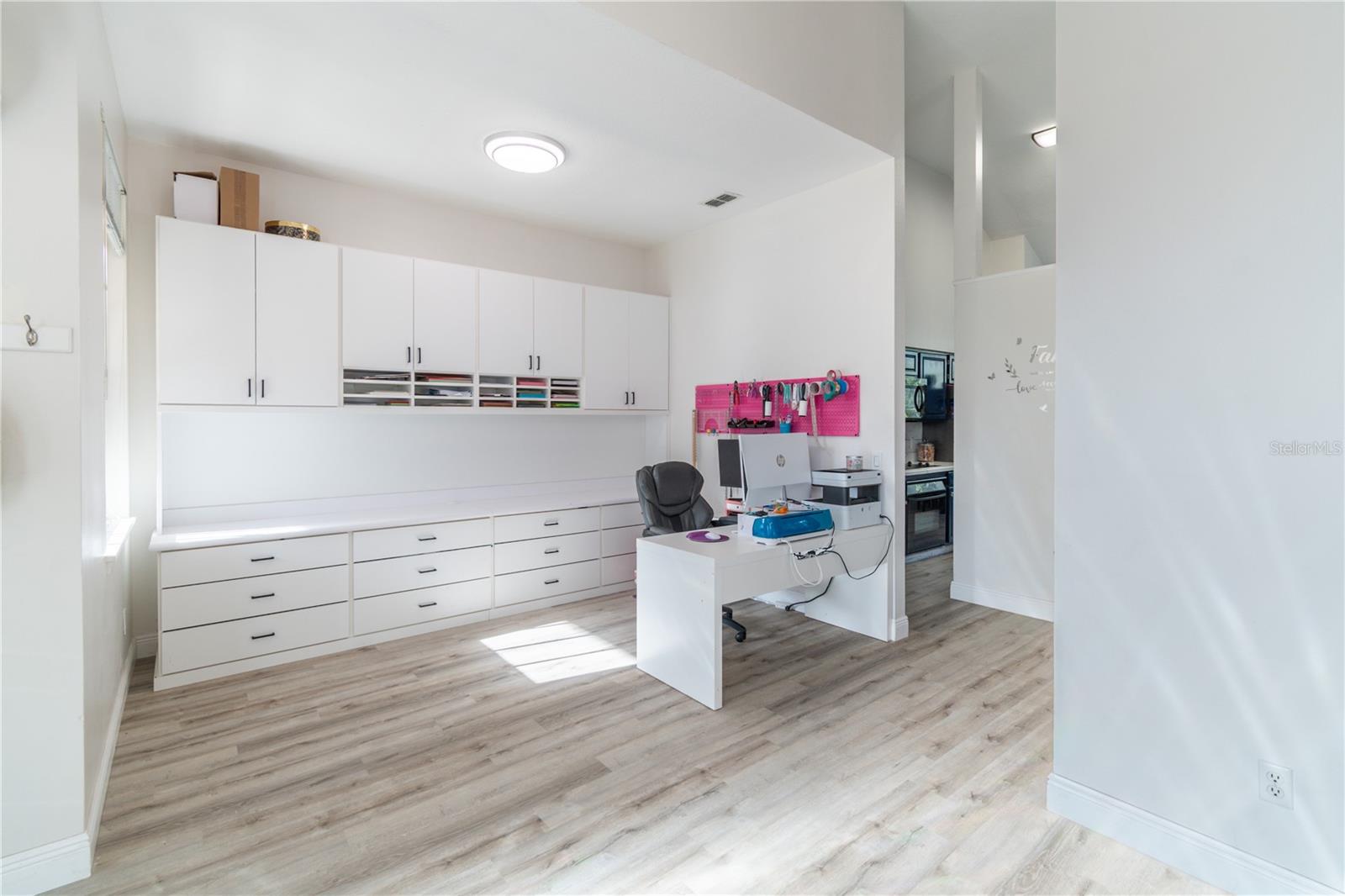 LAKES OF ALOMA PH 2 - Residential