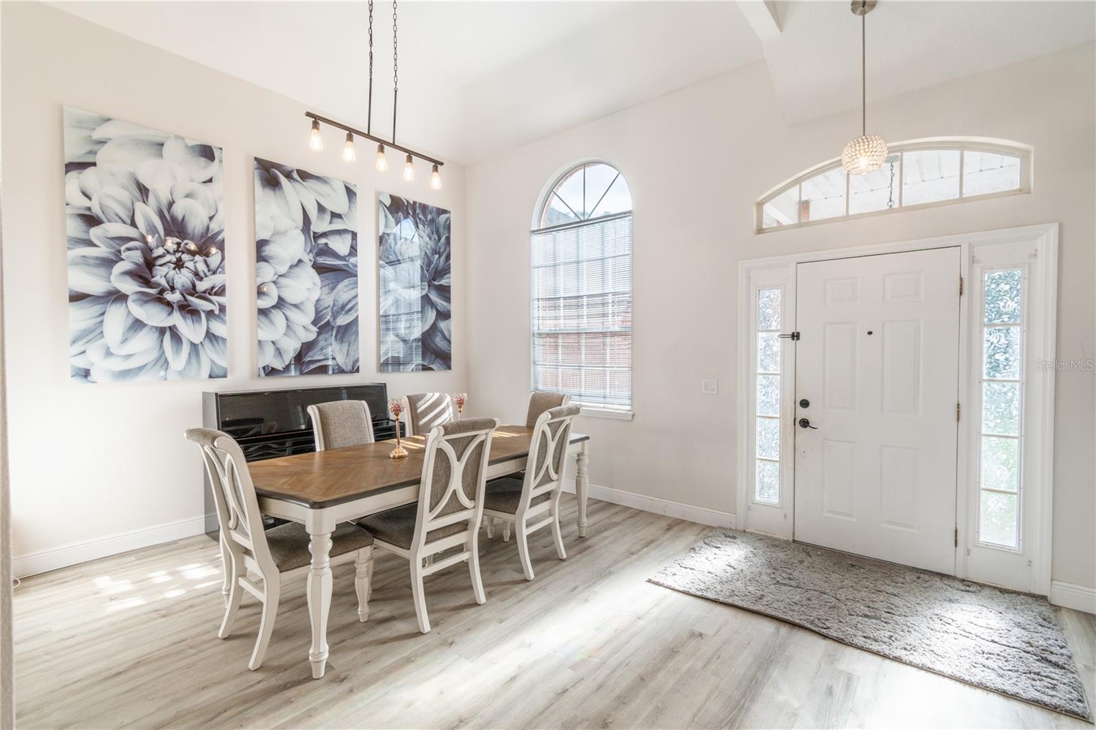 LAKES OF ALOMA PH 2 - Residential