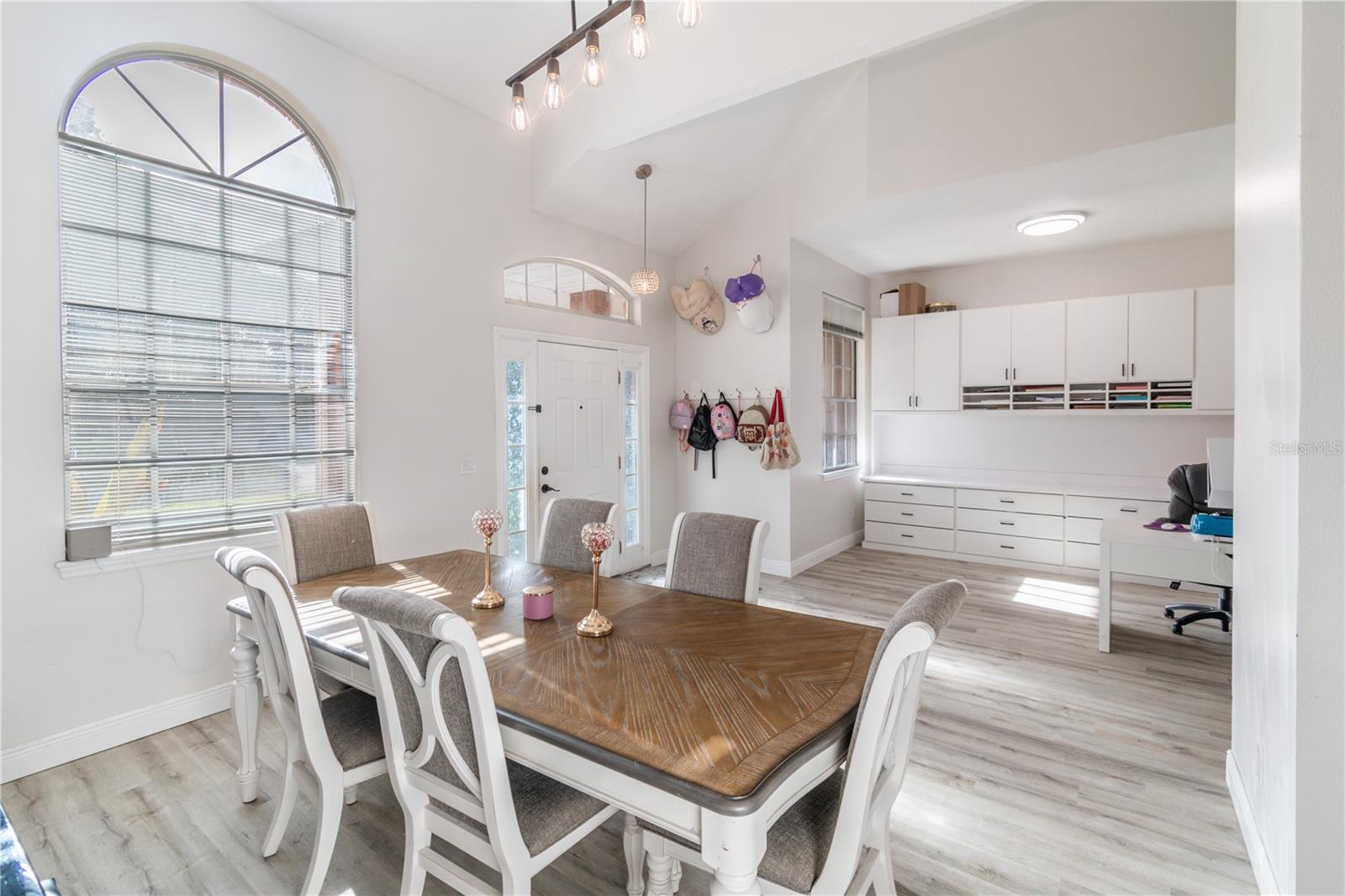 LAKES OF ALOMA PH 2 - Residential