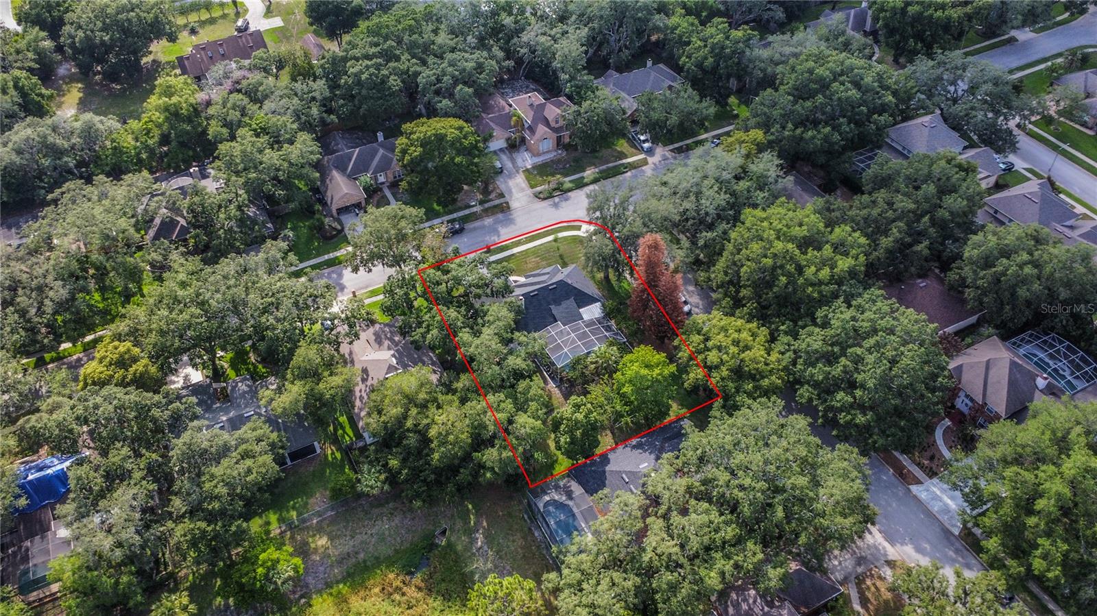 LAKES OF ALOMA PH 2 - Residential