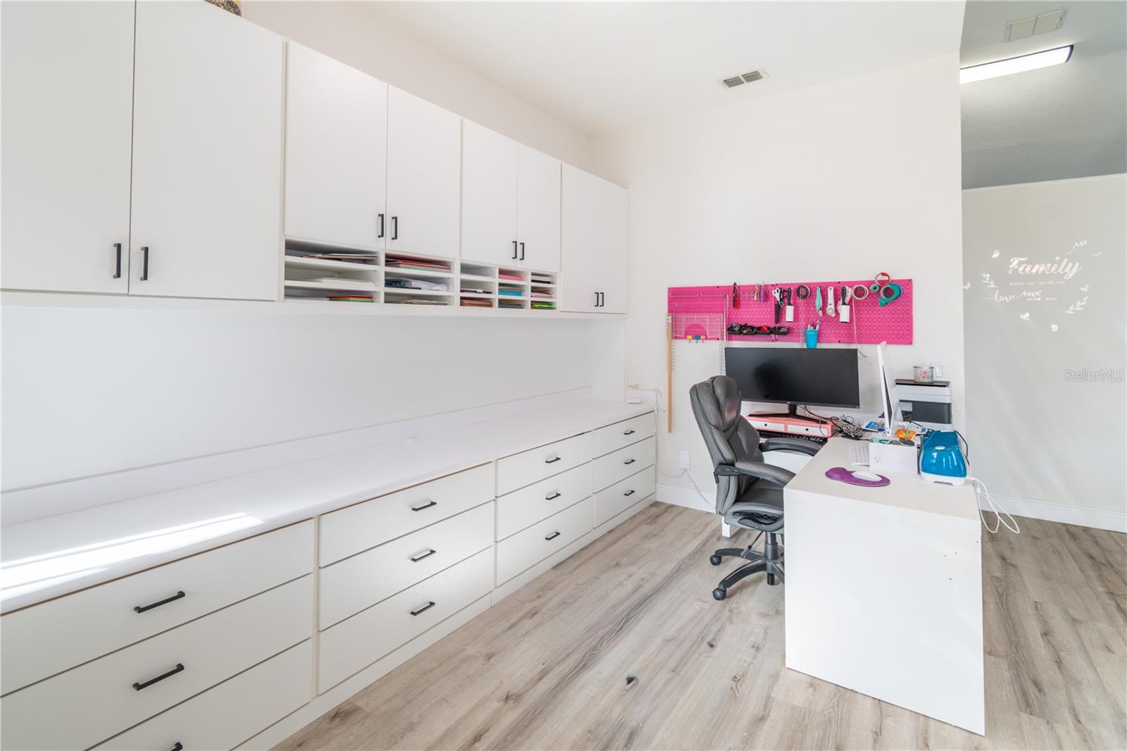 LAKES OF ALOMA PH 2 - Residential