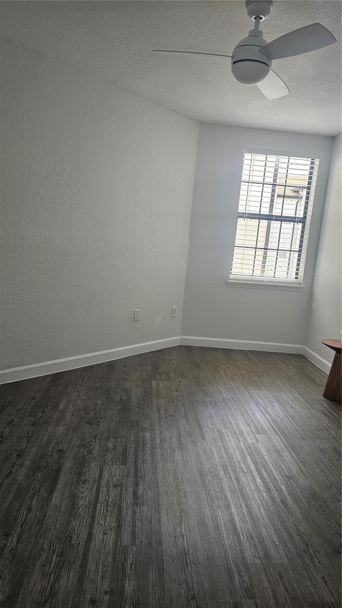 REGISTRY/MICHIGAN PARK CONDO - Residential