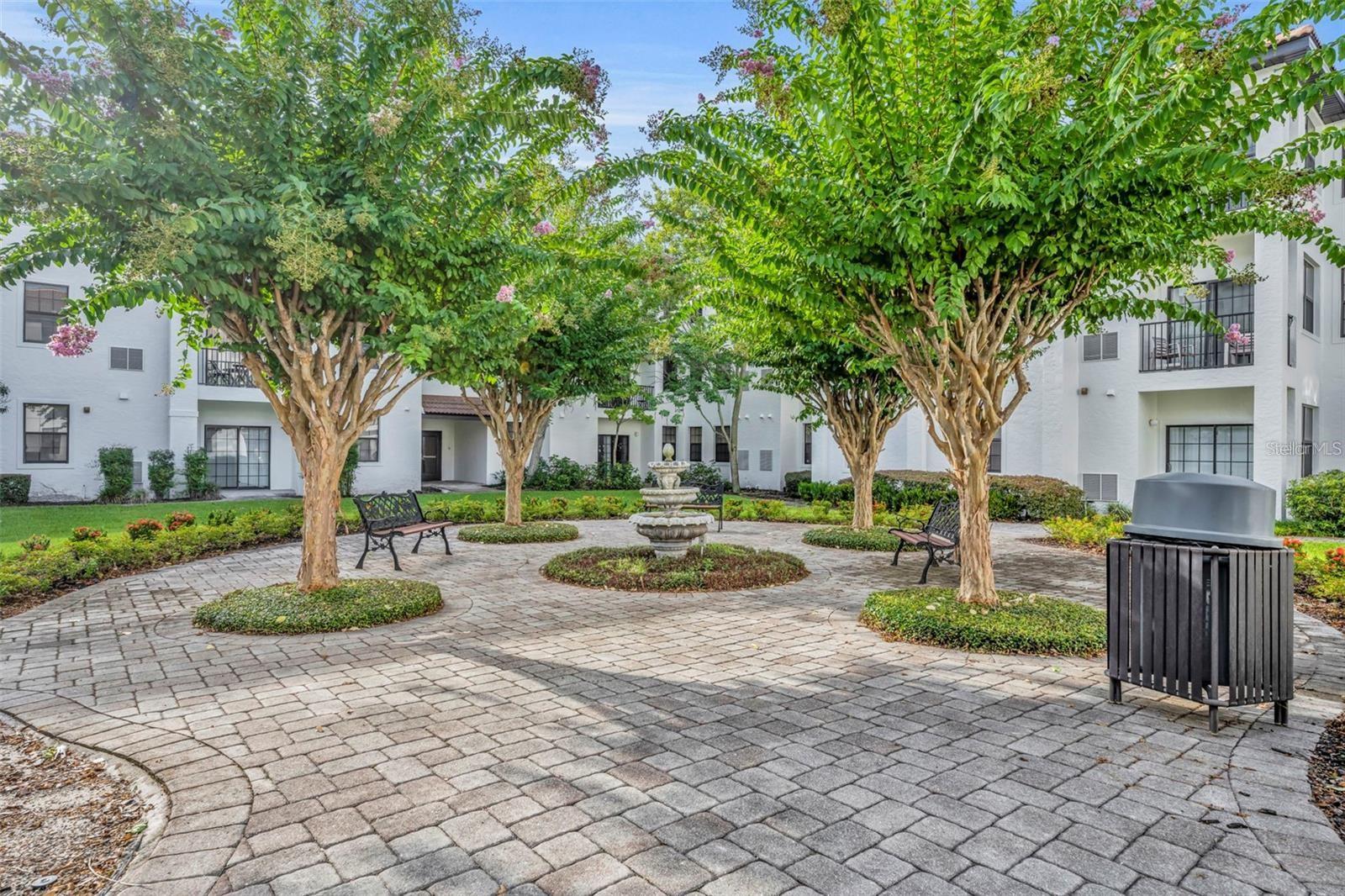 REGISTRY/MICHIGAN PARK CONDO - Residential