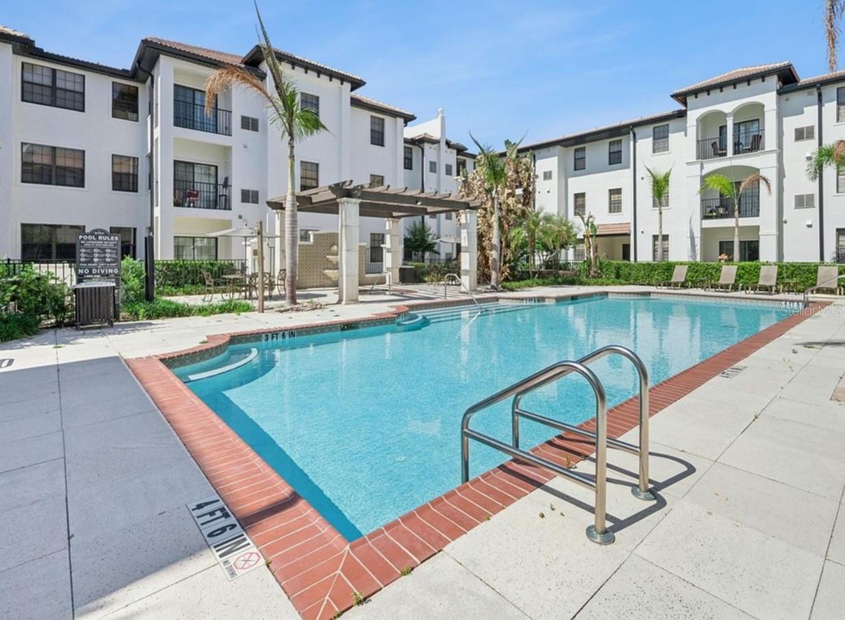 REGISTRY/MICHIGAN PARK CONDO - Residential