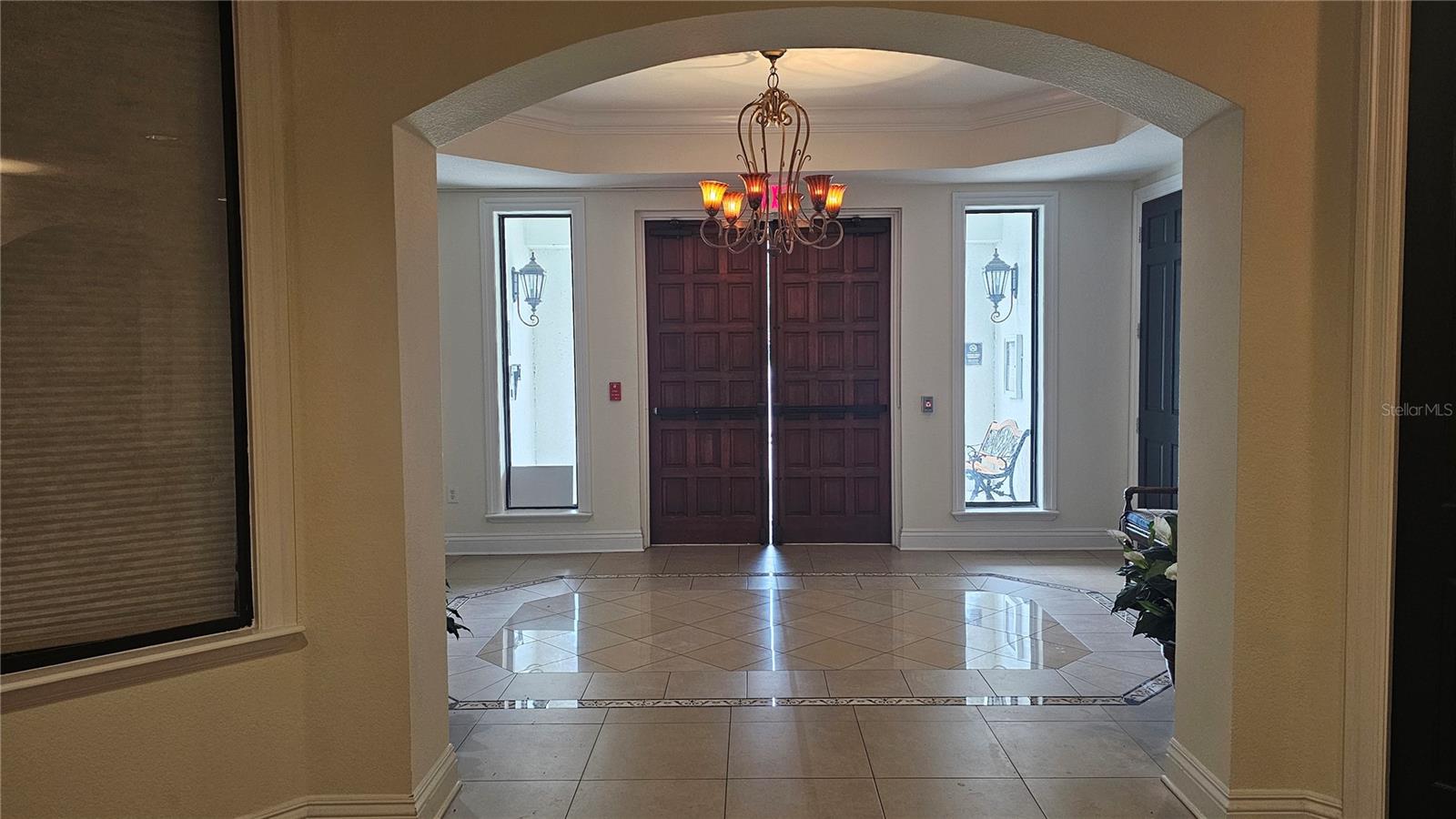REGISTRY/MICHIGAN PARK CONDO - Residential