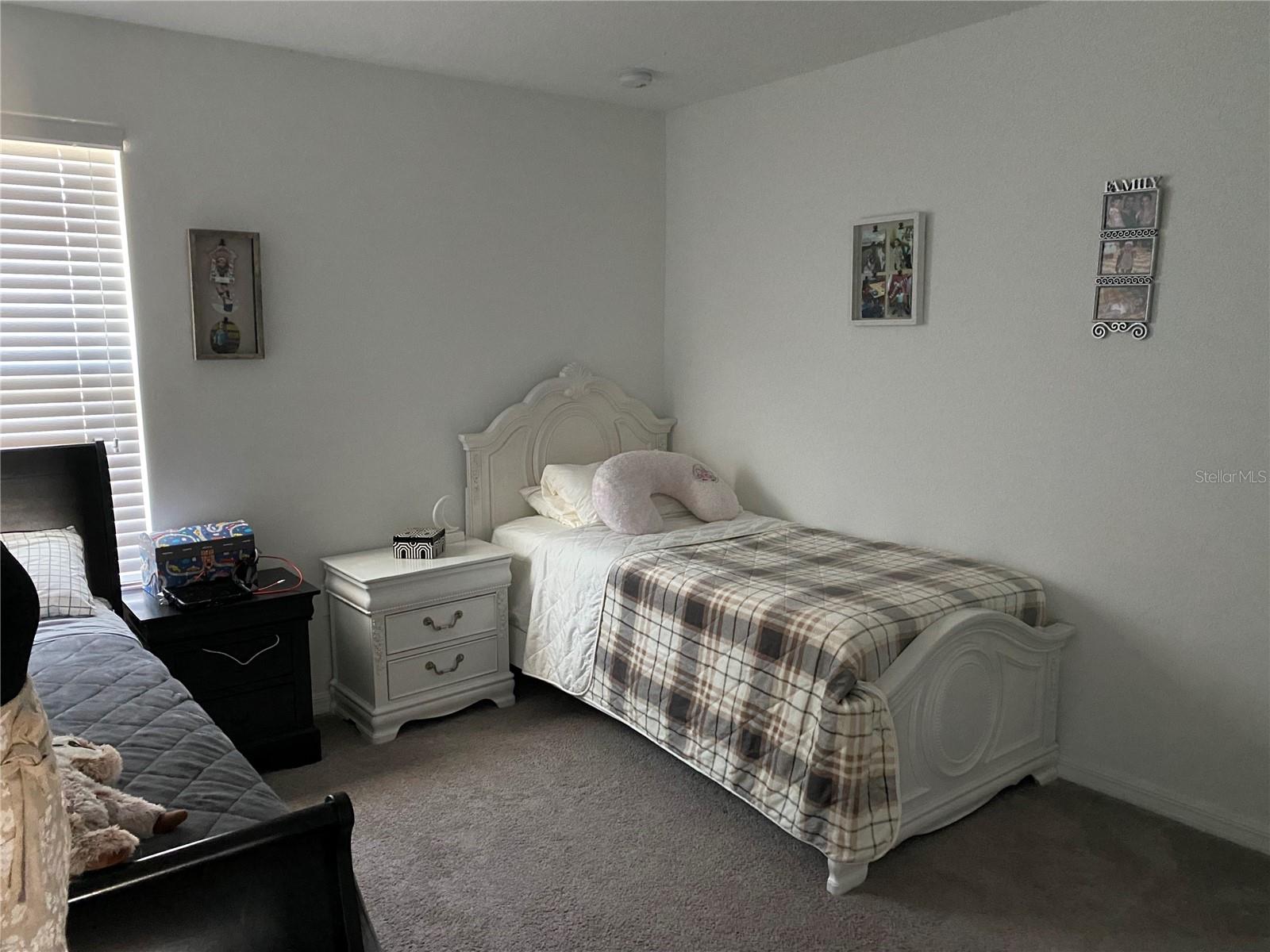BELLA PARC TWNHMS - Residential Lease
