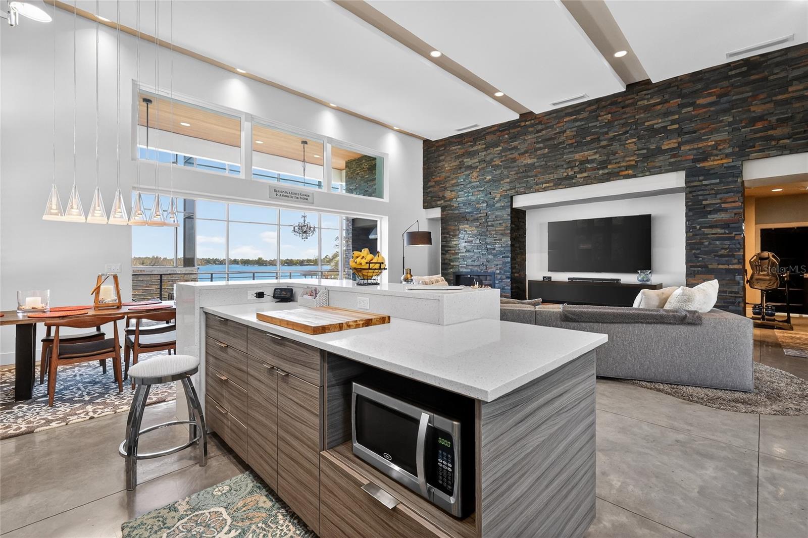 LAKE GERTRUDE MANOR - Residential