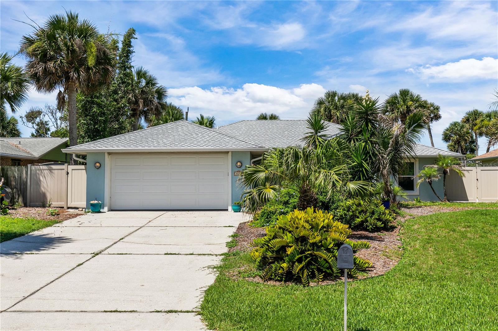 SILVER SANDS - Residential