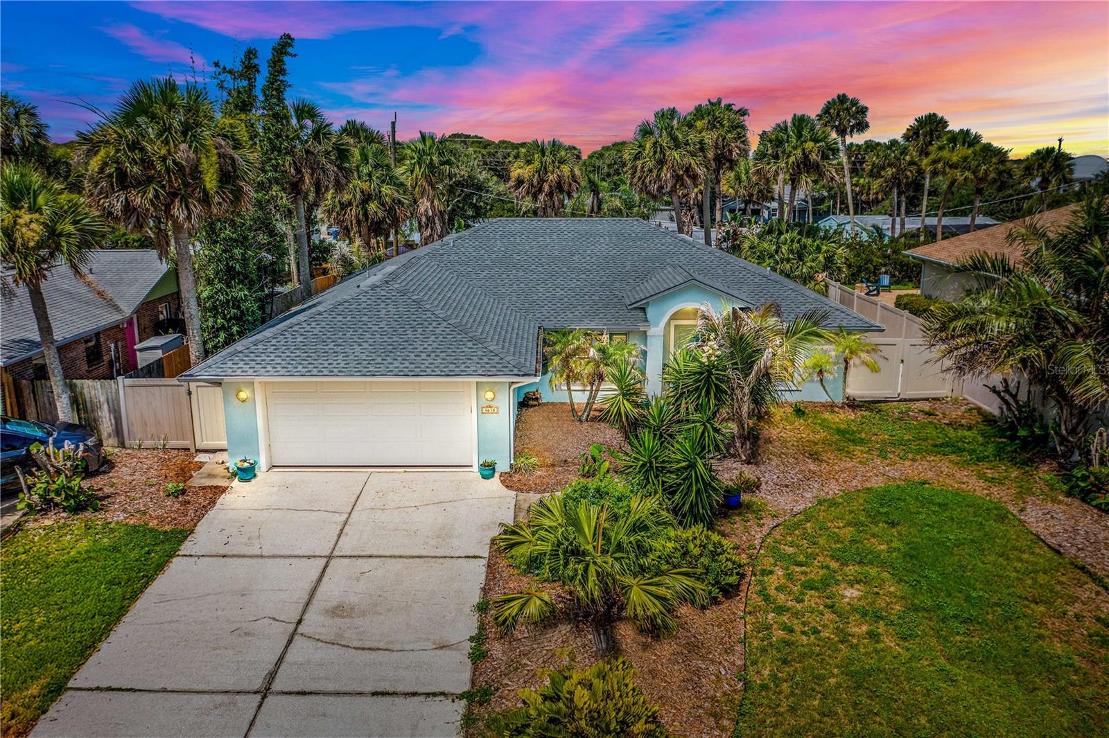 SILVER SANDS - Residential