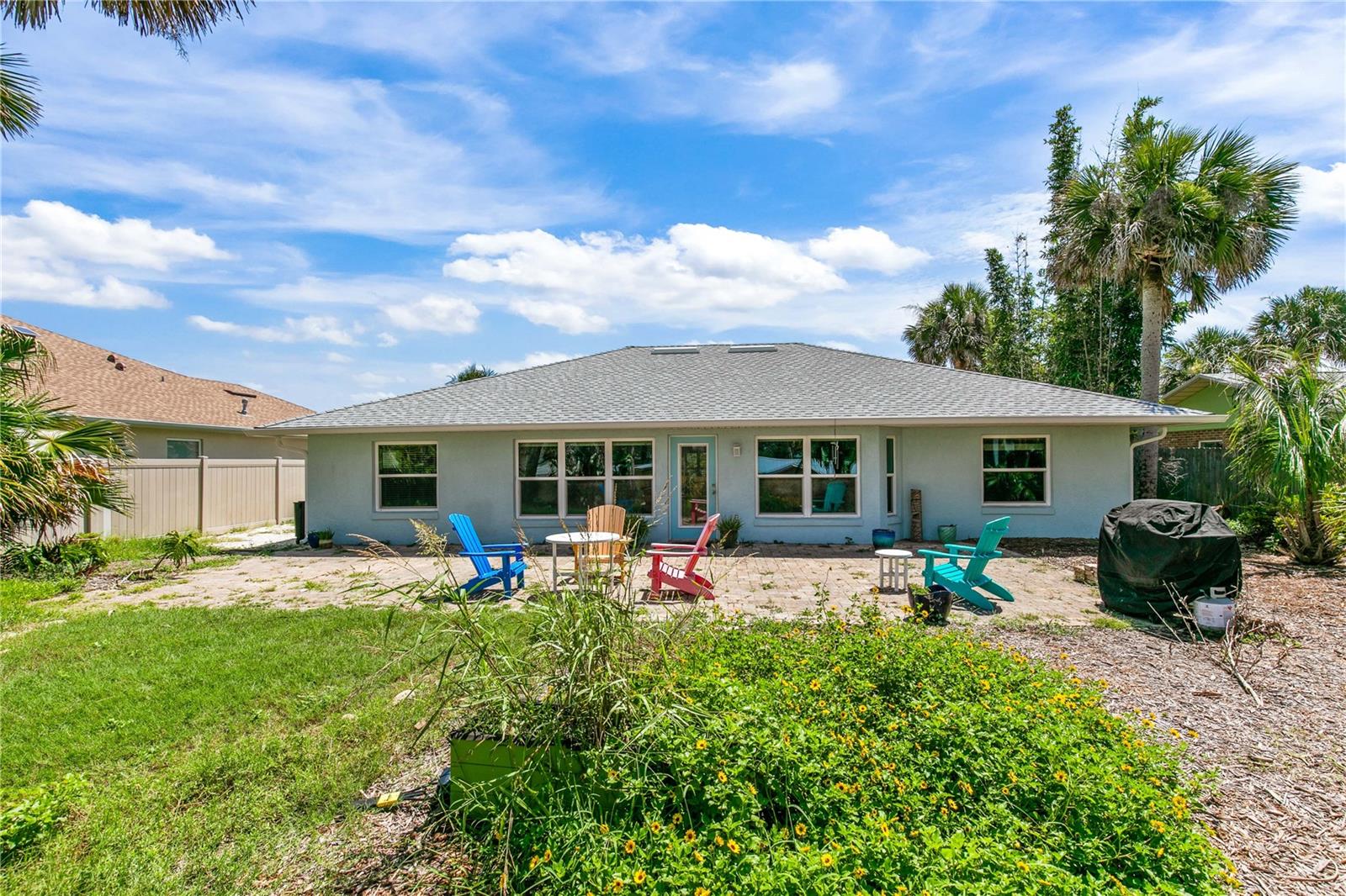 SILVER SANDS - Residential