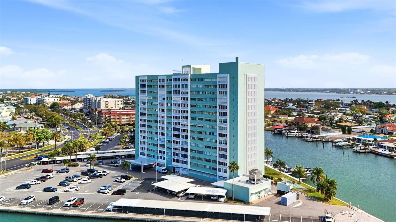 HORIZON HOUSE CO-OP - Residential