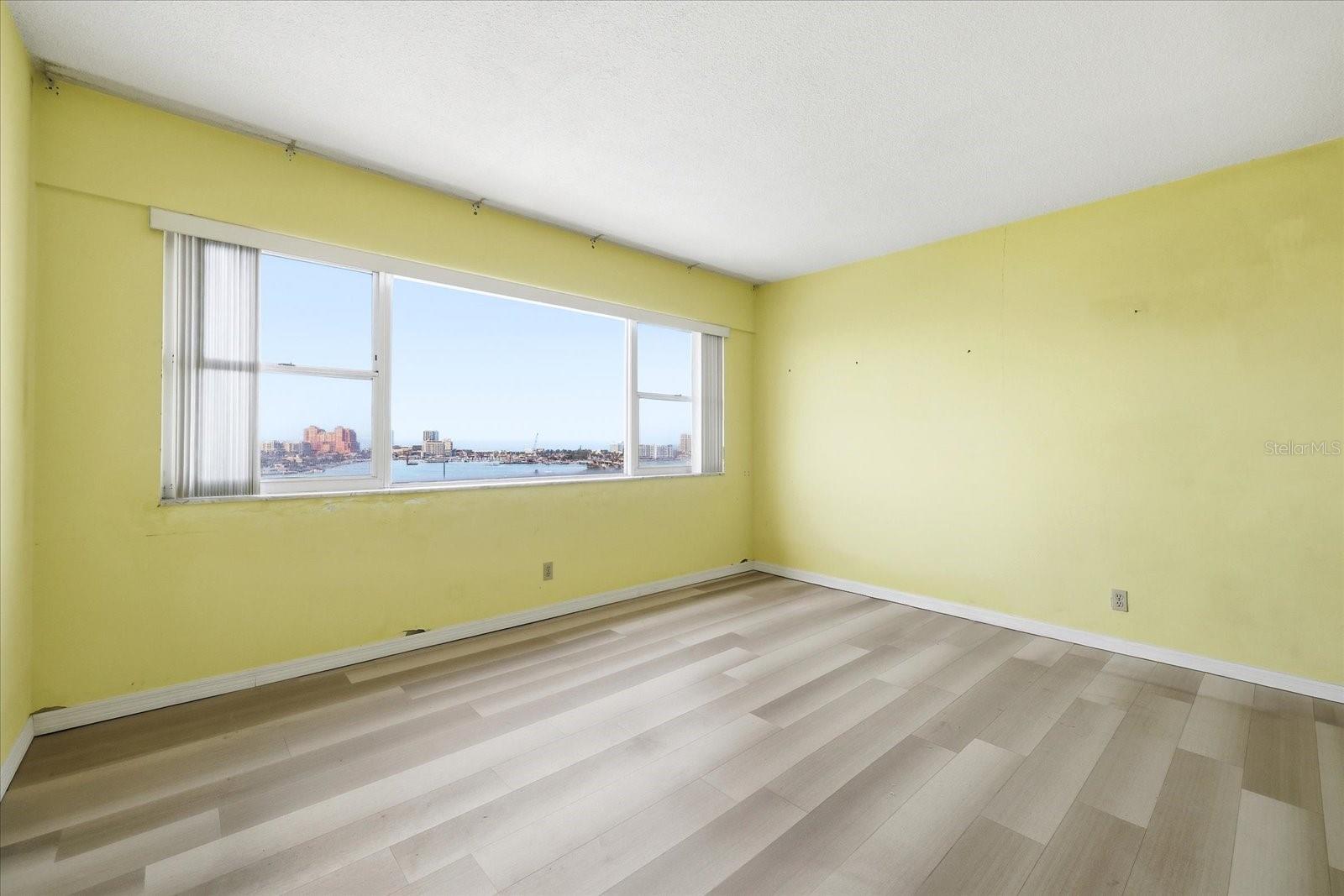 HORIZON HOUSE CO-OP - Residential