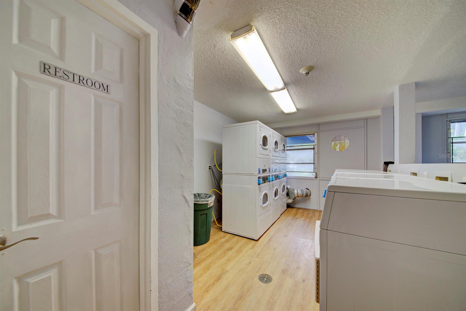 WAVE THE CONDO - Residential