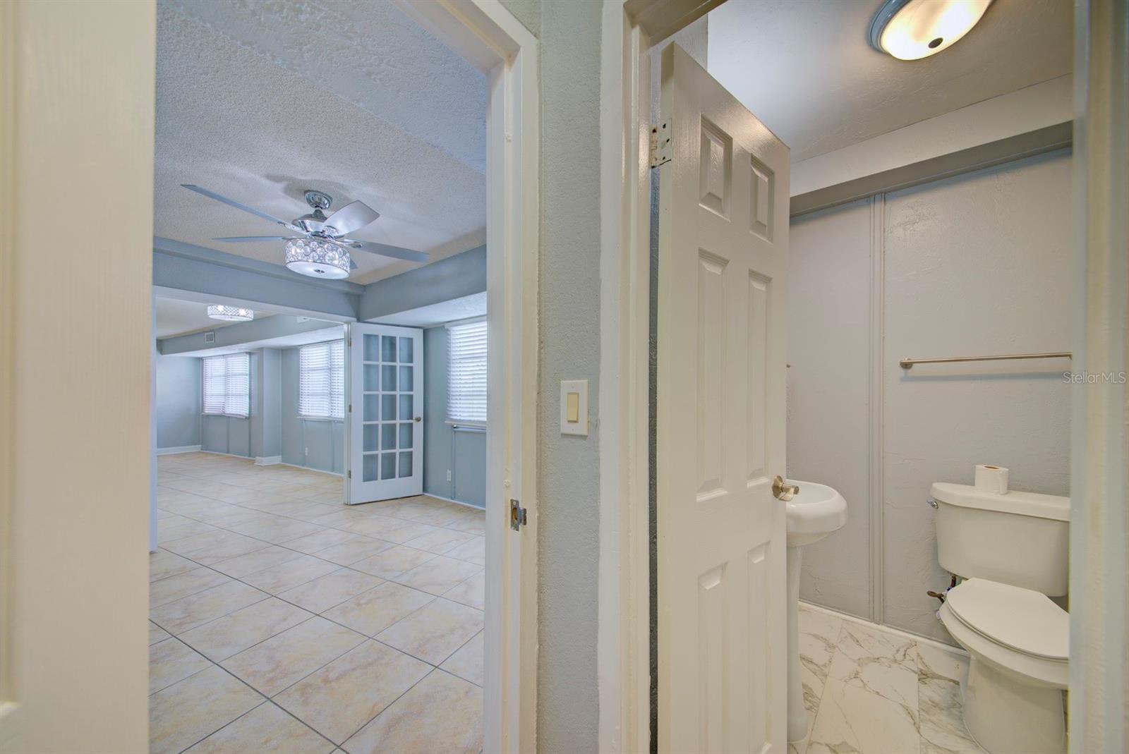WAVE THE CONDO - Residential